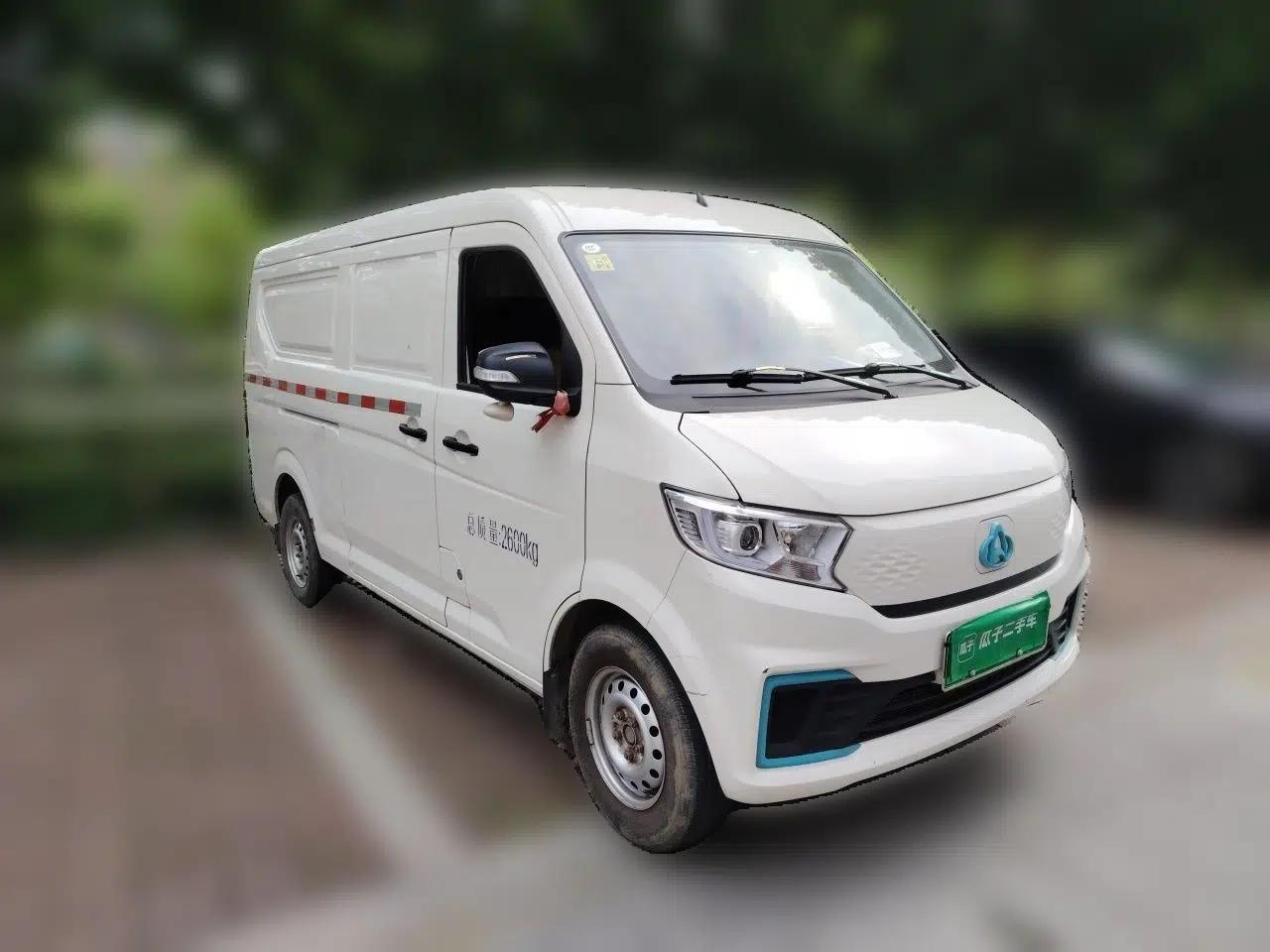 CHANGAN KUAYUE Xing V5 EV Star V5 EV 2024 all-electric 2-seat van, 38.64 kWh — миниатюра 3