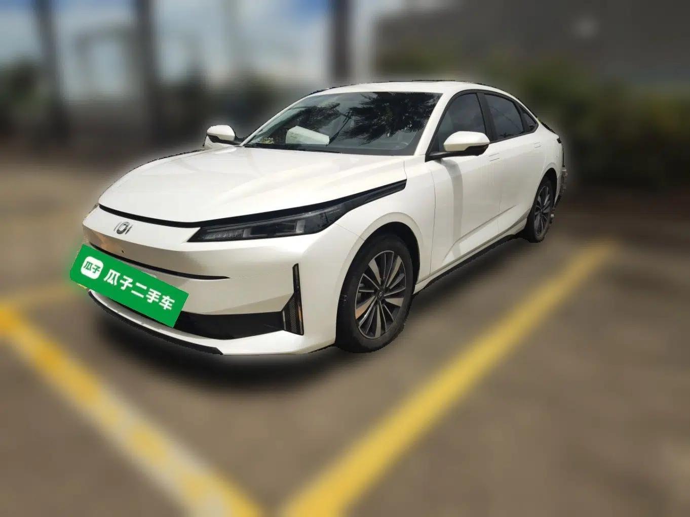CHANGAN NEVO A05 2024 Truly Delicious Version 70" Beyond-Grade Edition — миниатюра 1