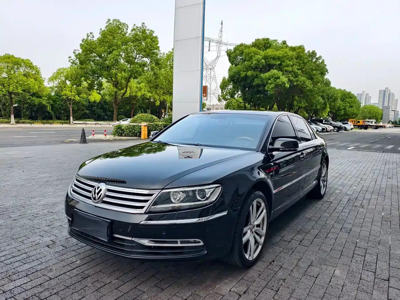 Phaeton 2011 3.6L V6 5-seater Extended Comfort Edition — миниатюра 1