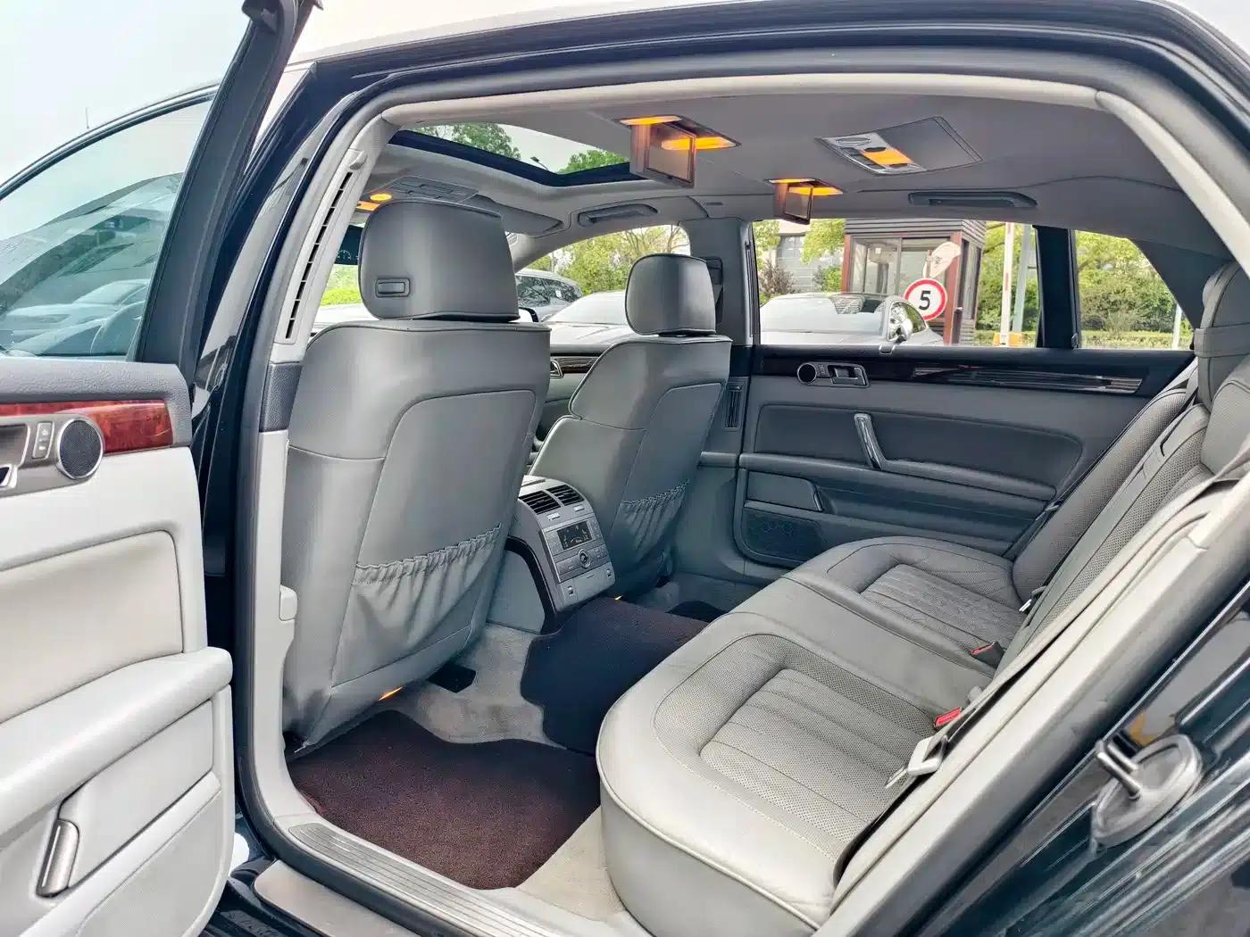 Phaeton 2011 3.6L V6 5-seater Extended Comfort Edition — миниатюра 17
