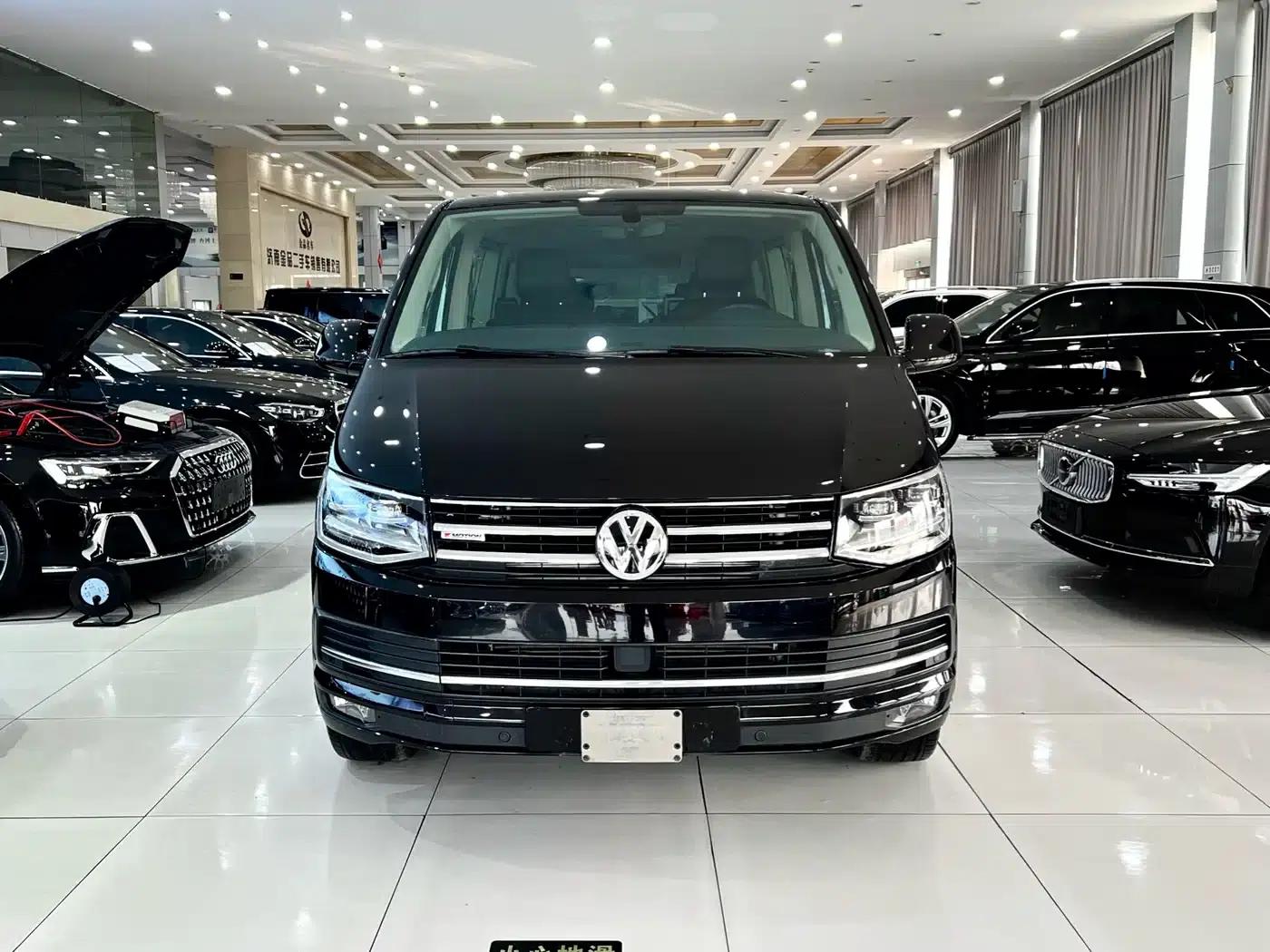 Multivan 2016 2.0TSI 4WD Premium Edition 7-Seater — миниатюра 3