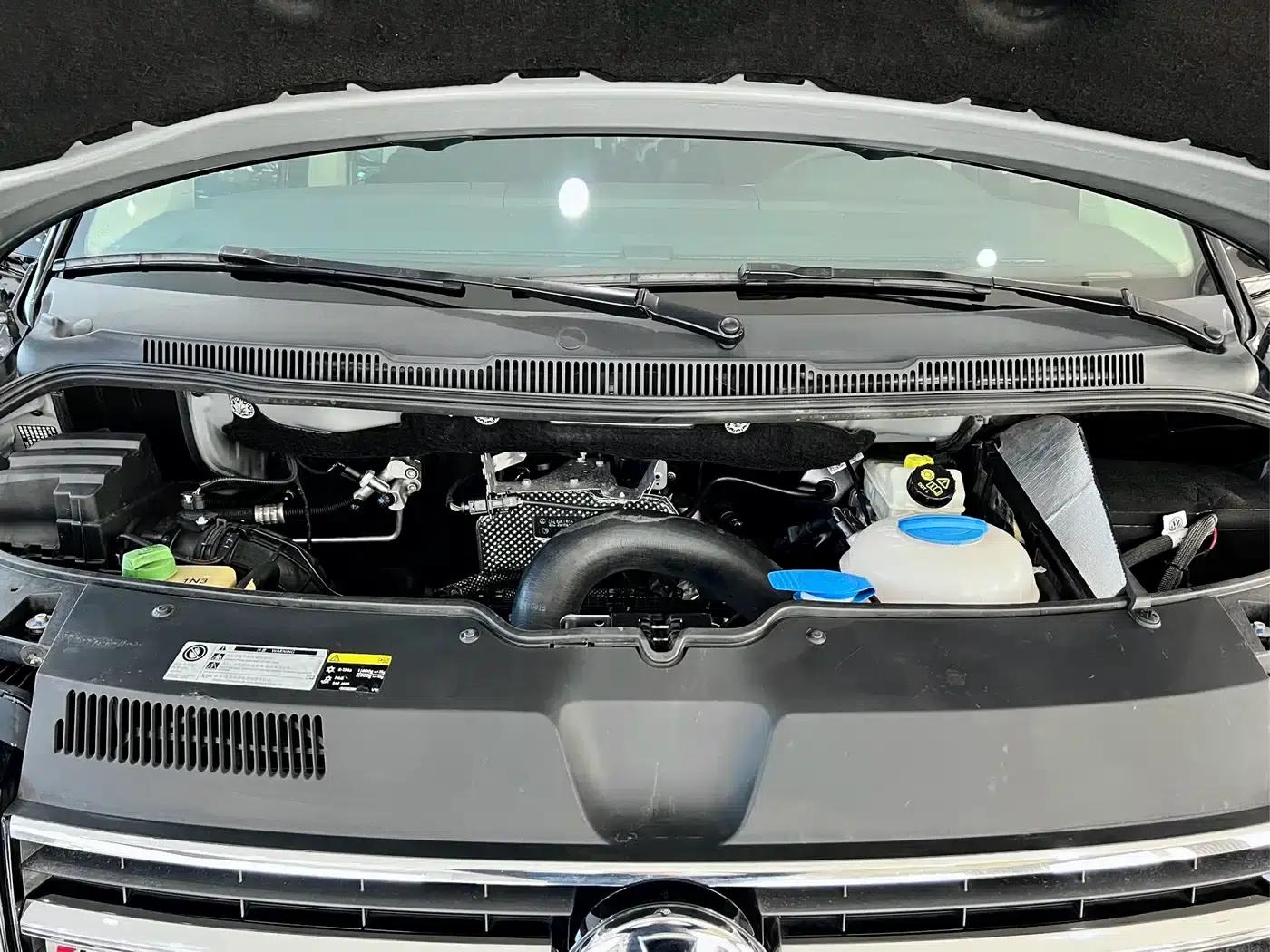 Multivan 2016 2.0TSI 4WD Premium Edition 7-Seater — миниатюра 27