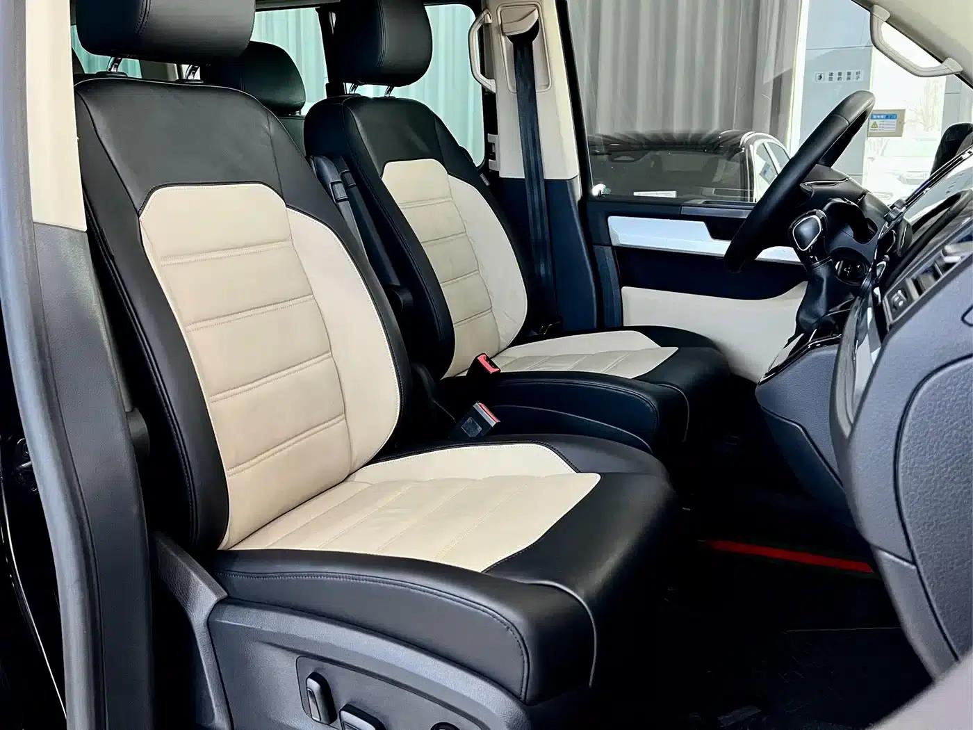 Multivan 2016 2.0TSI 4WD Premium Edition 7-Seater — миниатюра 8