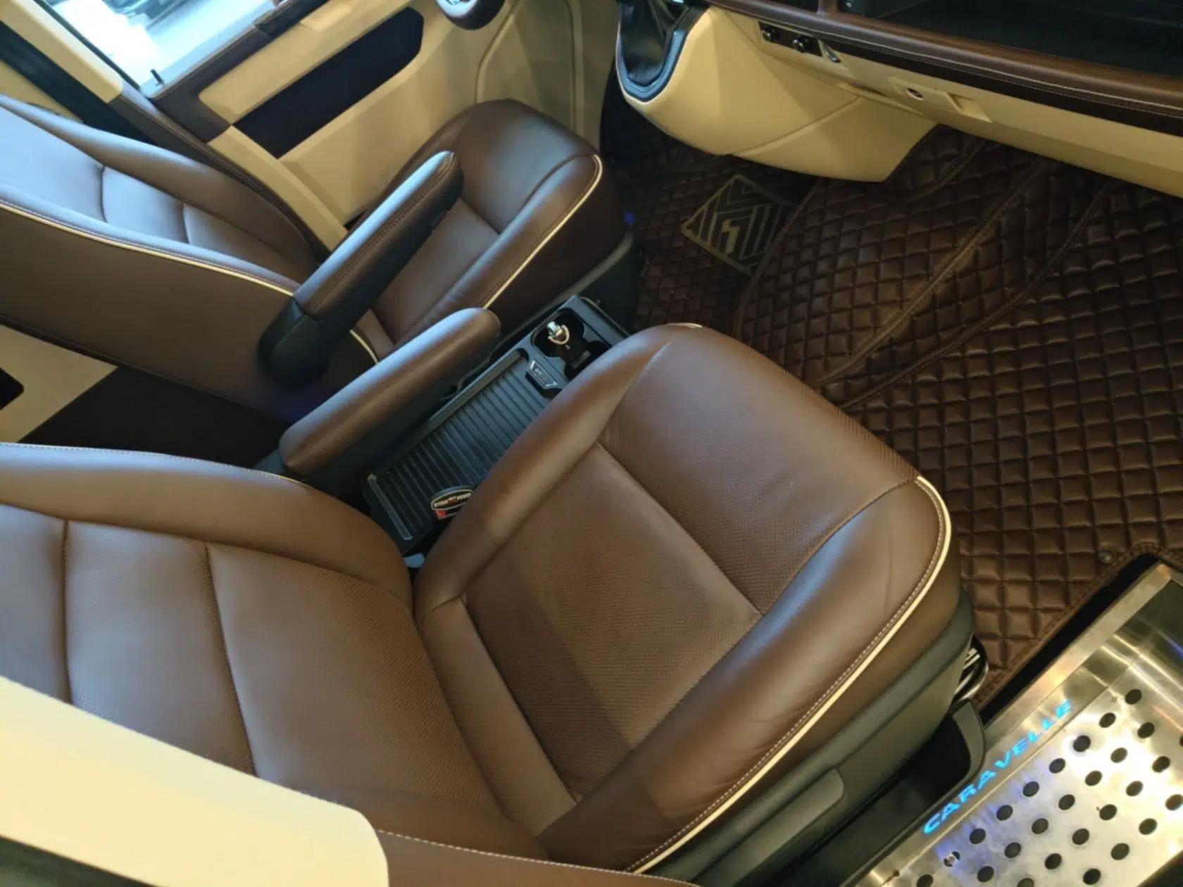 Volkswagen Caravelle 2018 2.0 TSI 4x4 Luxury Edition 7-Seater — миниатюра 19
