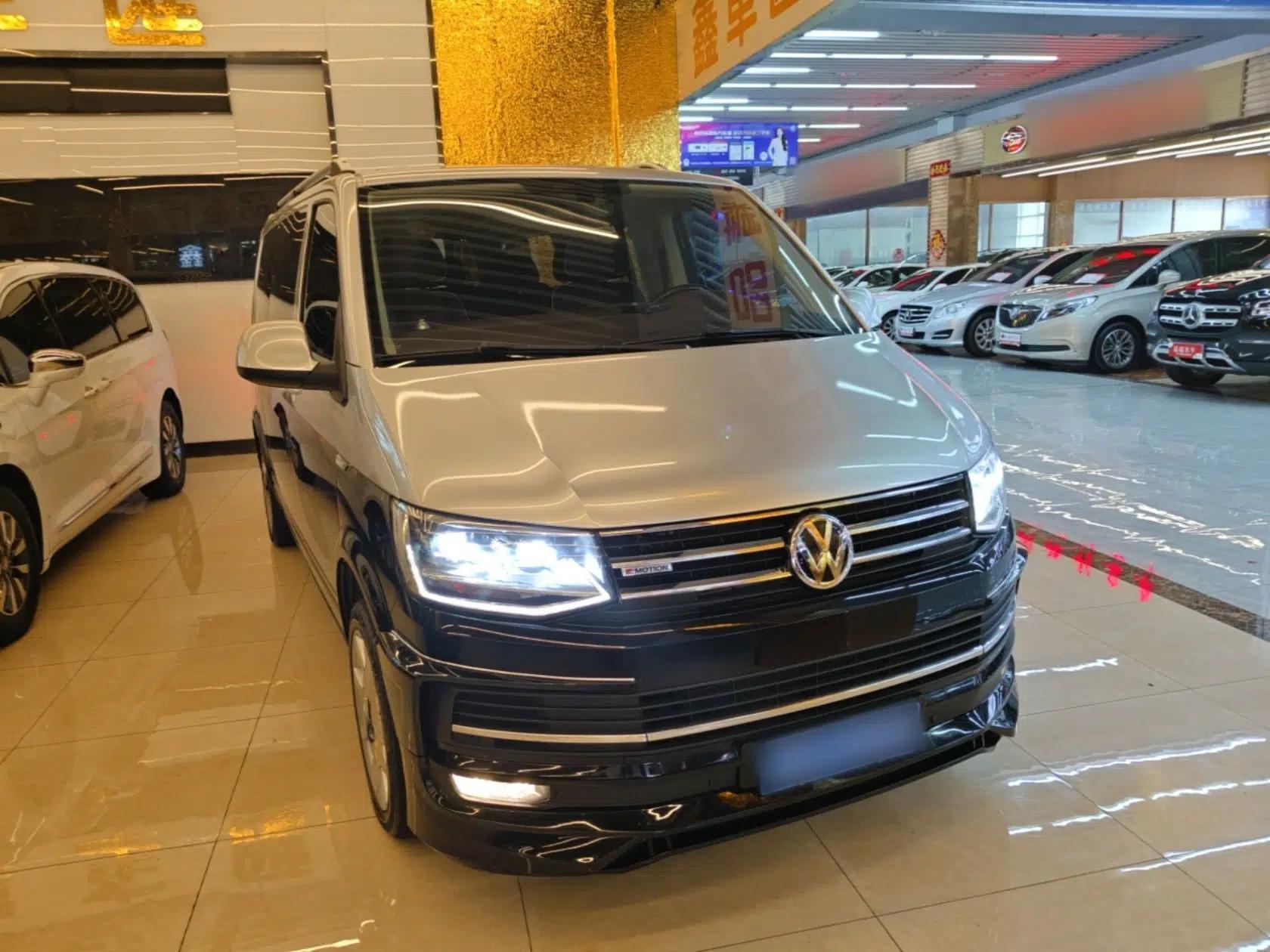 Volkswagen Caravelle 2018 2.0 TSI 4x4 Luxury Edition 7-Seater — миниатюра 3