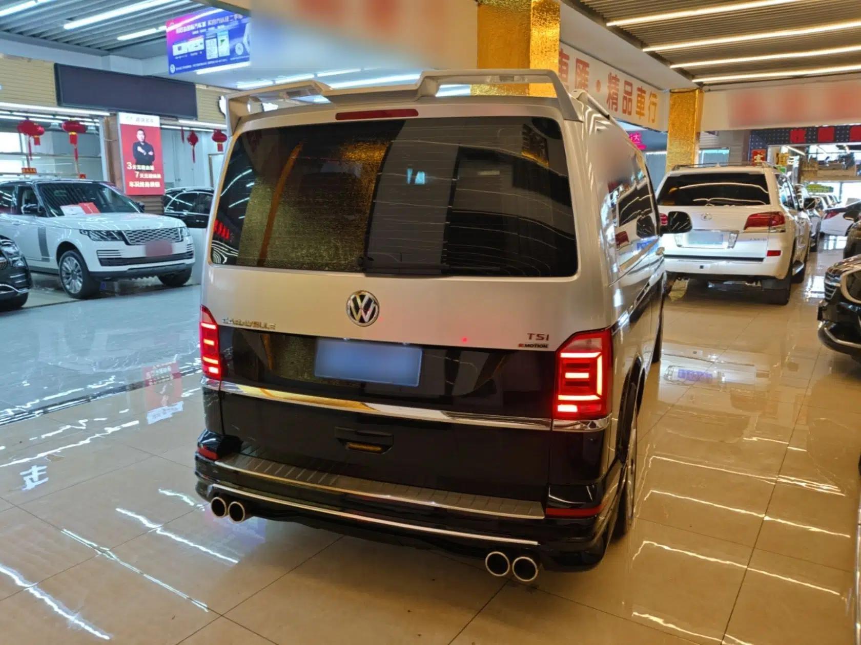 Volkswagen Caravelle 2018 2.0 TSI 4x4 Luxury Edition 7-Seater — миниатюра 6