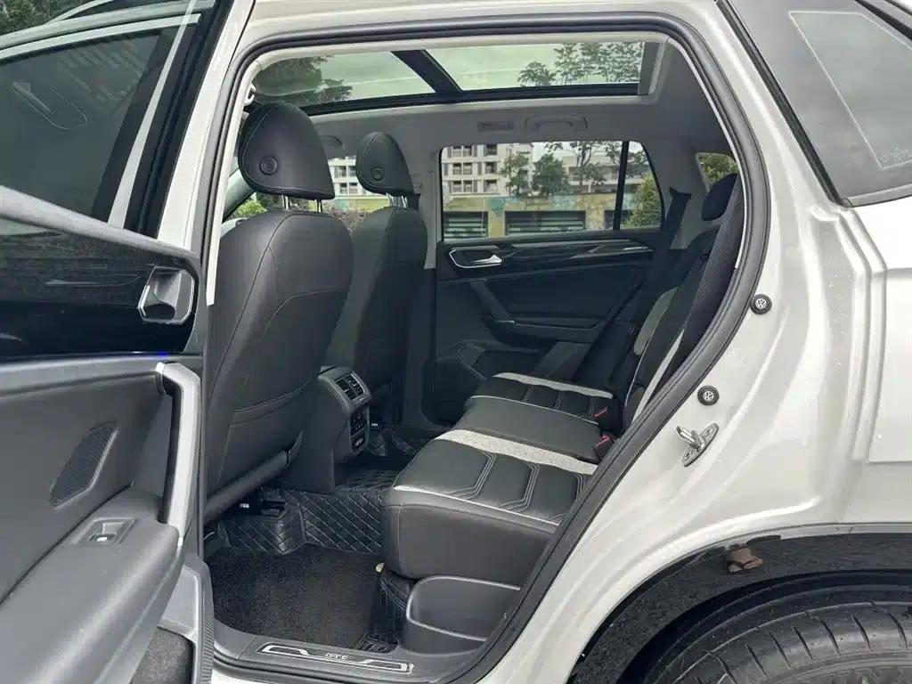 Tayron GTE 2022 1.4T Luxury Edition — миниатюра 7