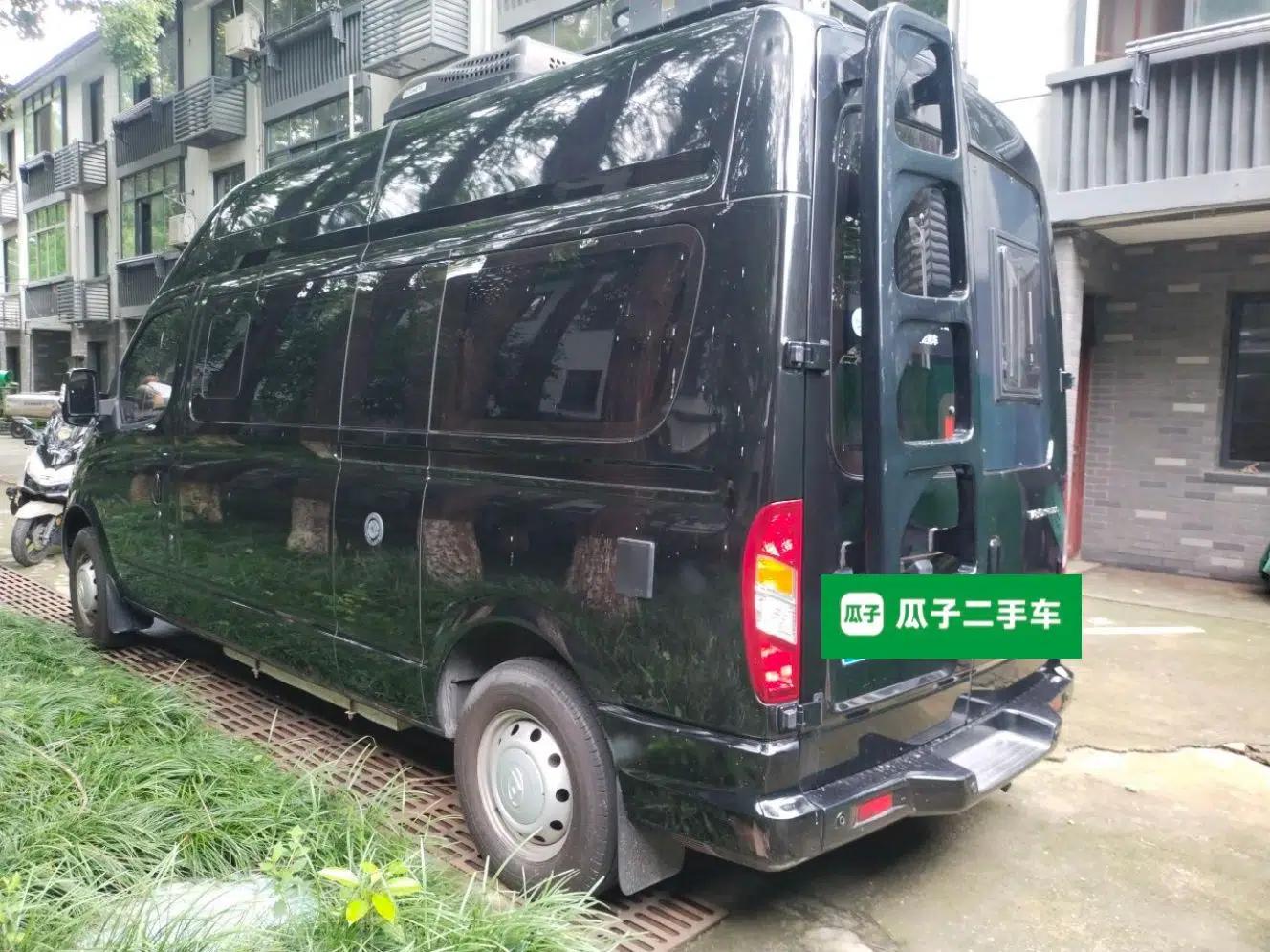 SAIC MAXUS V80 RV 2019 SAIC Maxus V80 Plus, 6-seater, diesel, 2.0-liter engine, length 5,785 mm, width 2,000 mm, height 2,800 mm. — миниатюра 4