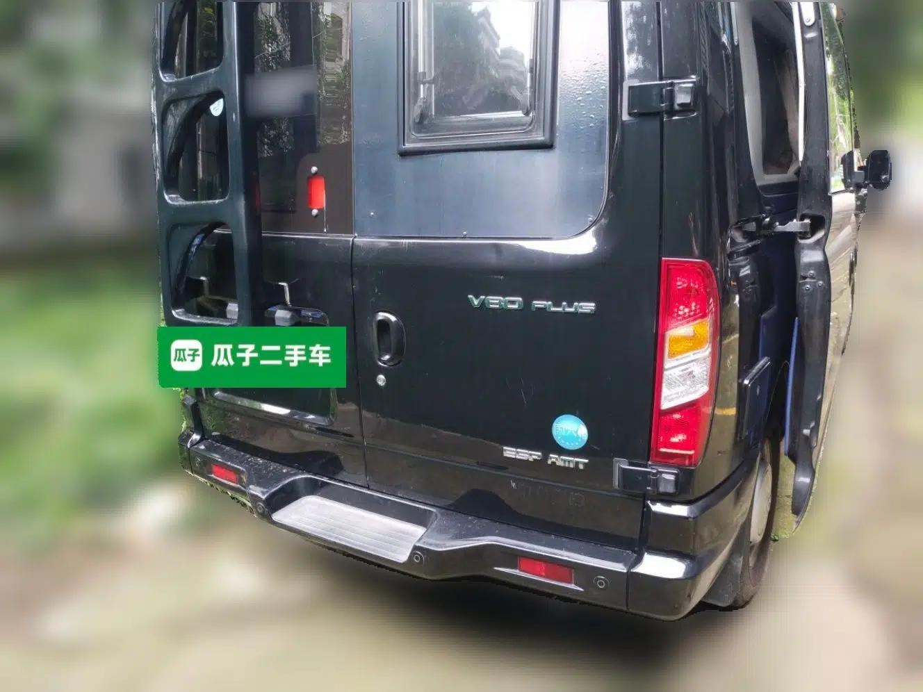 SAIC MAXUS V80 RV 2019 SAIC Maxus V80 Plus, 6-seater, diesel, 2.0-liter engine, length 5,785 mm, width 2,000 mm, height 2,800 mm. — миниатюра 5