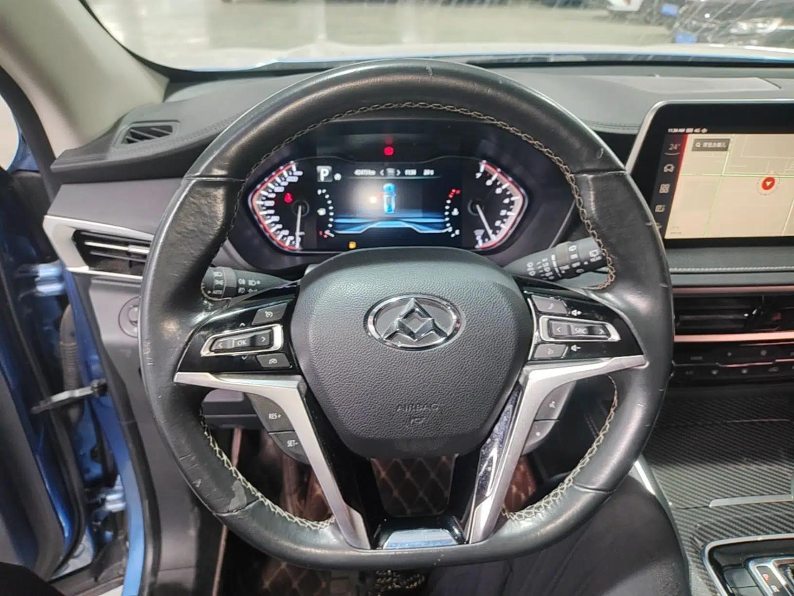SAIC MAXUS D90 2017 2.0T Automatic Two-Wheel Drive - Uranus — миниатюра 18