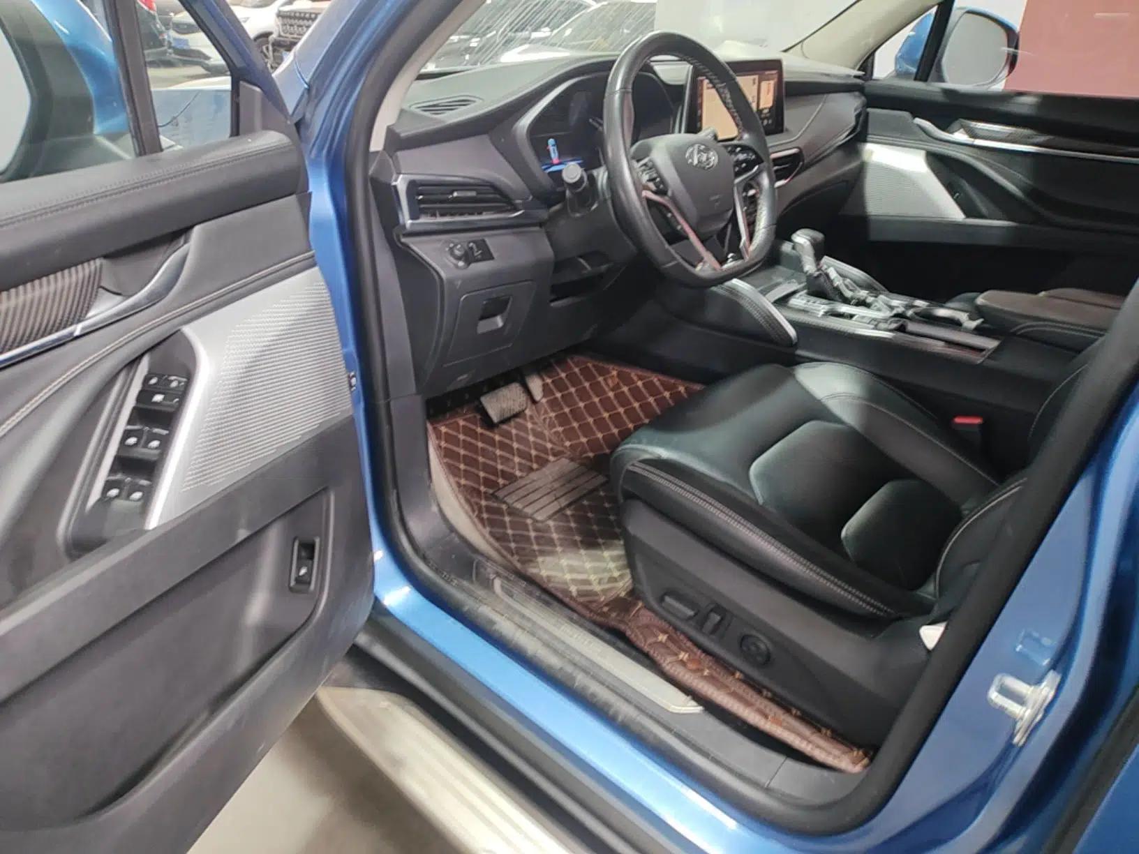 SAIC MAXUS D90 2017 2.0T Automatic Two-Wheel Drive - Uranus — миниатюра 23