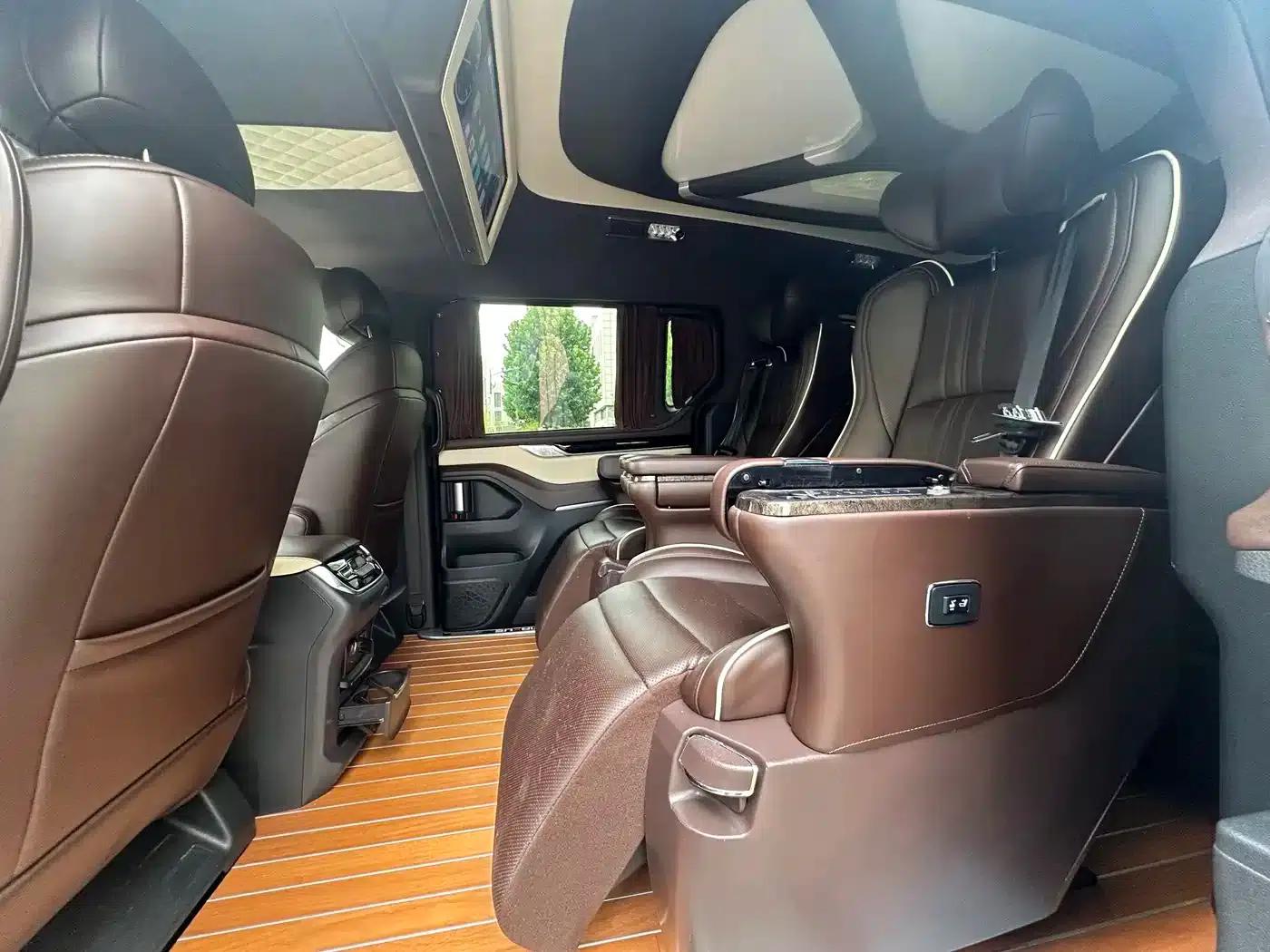 Maxus G20 2022 2.0T Gold Knight IKEA Edition — миниатюра 13