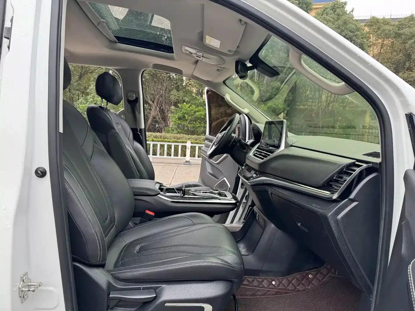 Maxus G20 2021 PLUS 2.0T Gasoline Automatic Luxury Edition — миниатюра 8