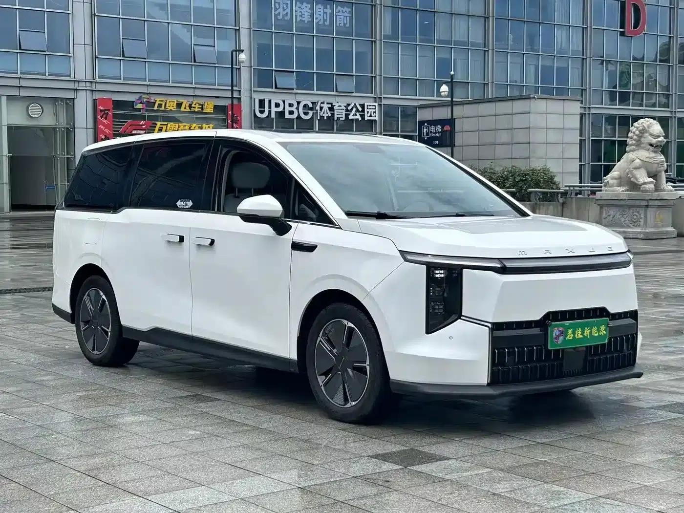 Everyone 7 2024 Super Hybrid Long Range Luxury Edition — миниатюра 3