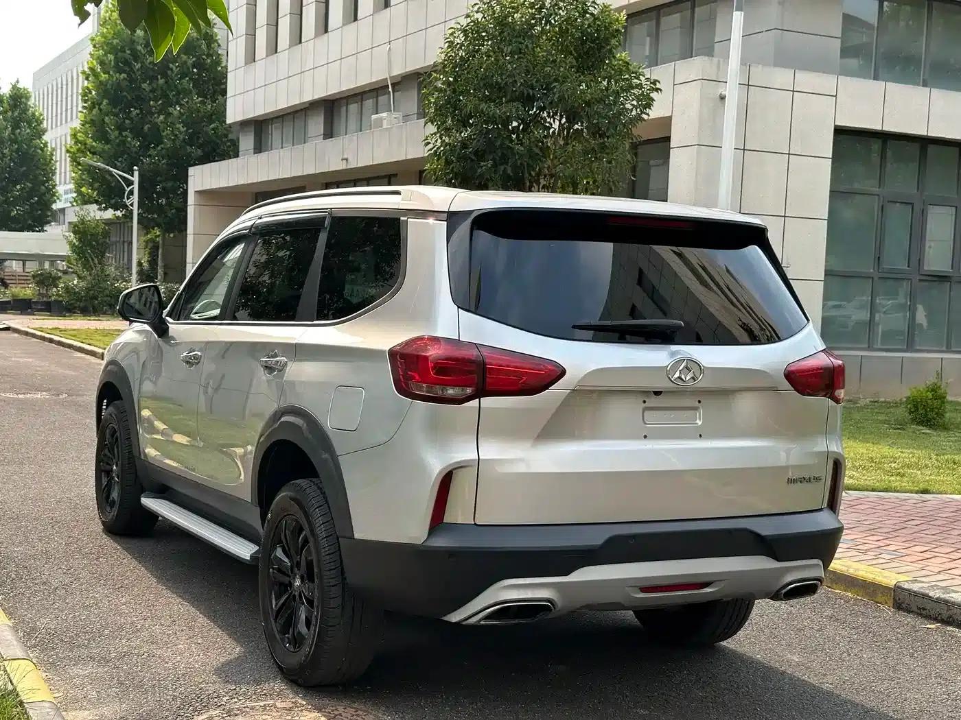 SAIC MAXUS D90 2017 2.0T Automatic 4WD Sirius — миниатюра 4