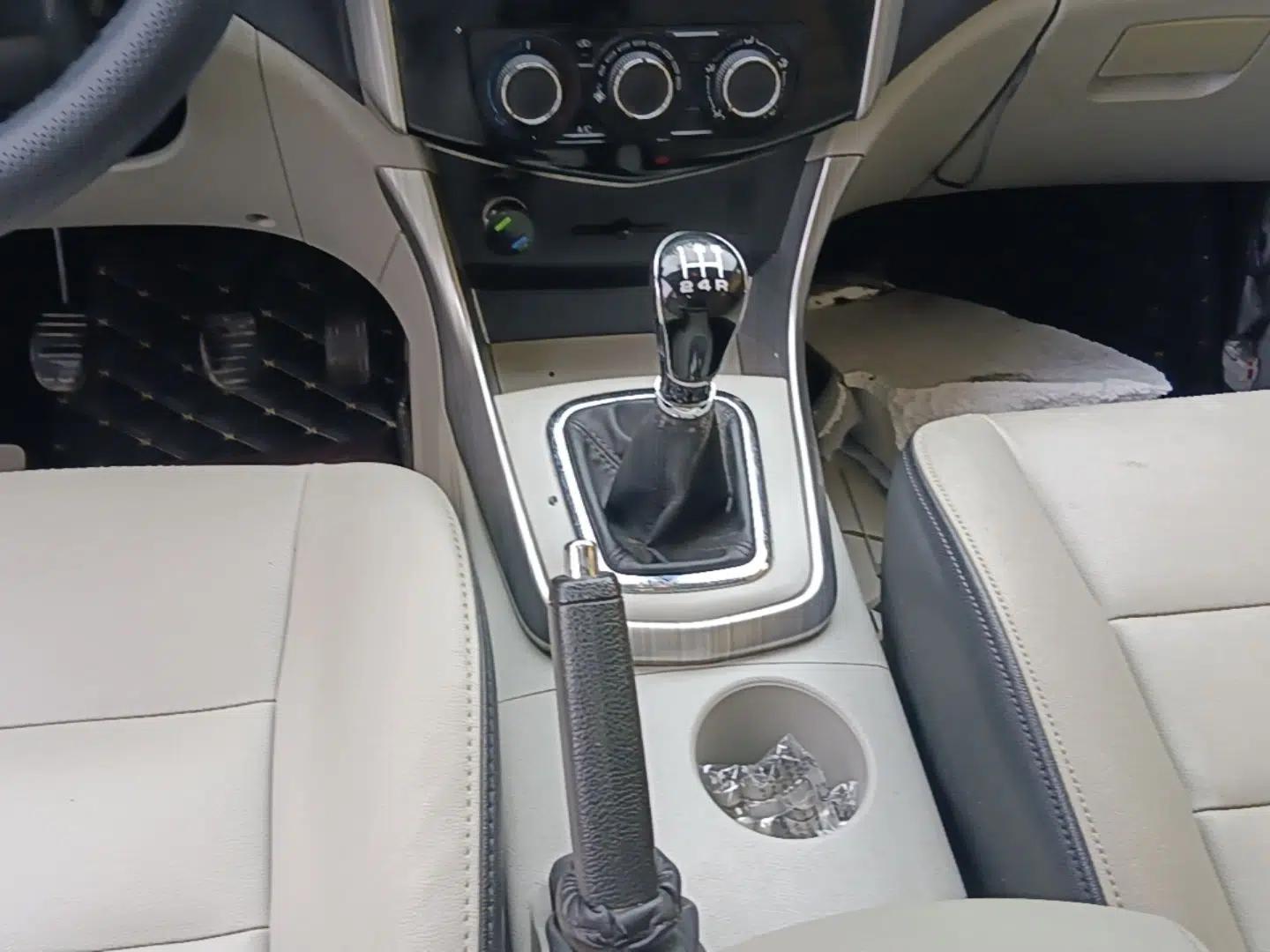 FORTHING S500 2017 1.5L Manual Elite Model — миниатюра 16