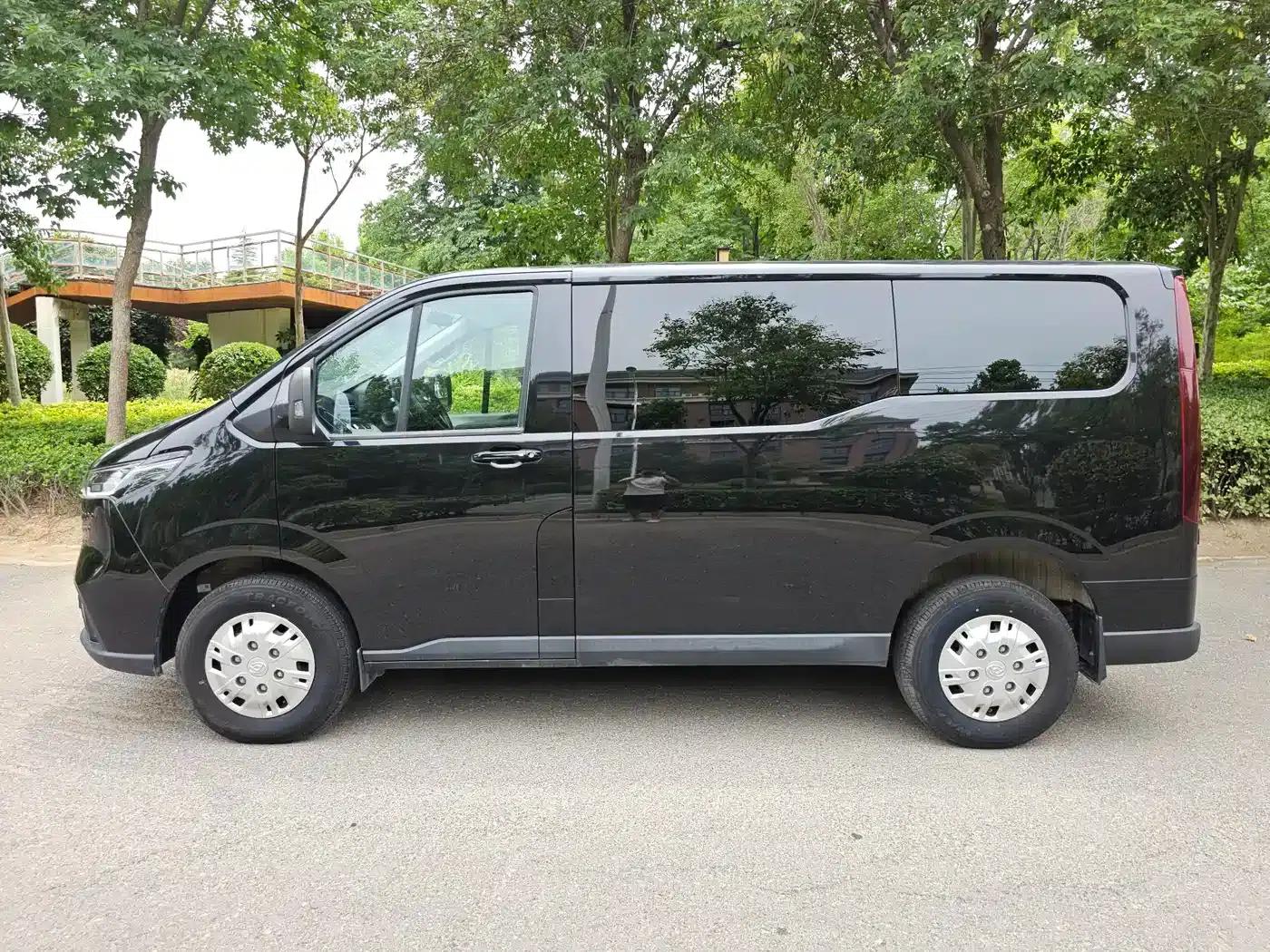 Xintu V70 2023 2.0T Elite Edition Automatic Short Wheelbase Low Roof 5/6 Seats — миниатюра 7
