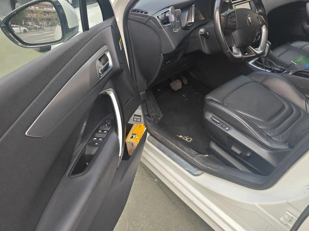 DS 5LS 2015 1.6T Luxury Edition THP160 — миниатюра 16