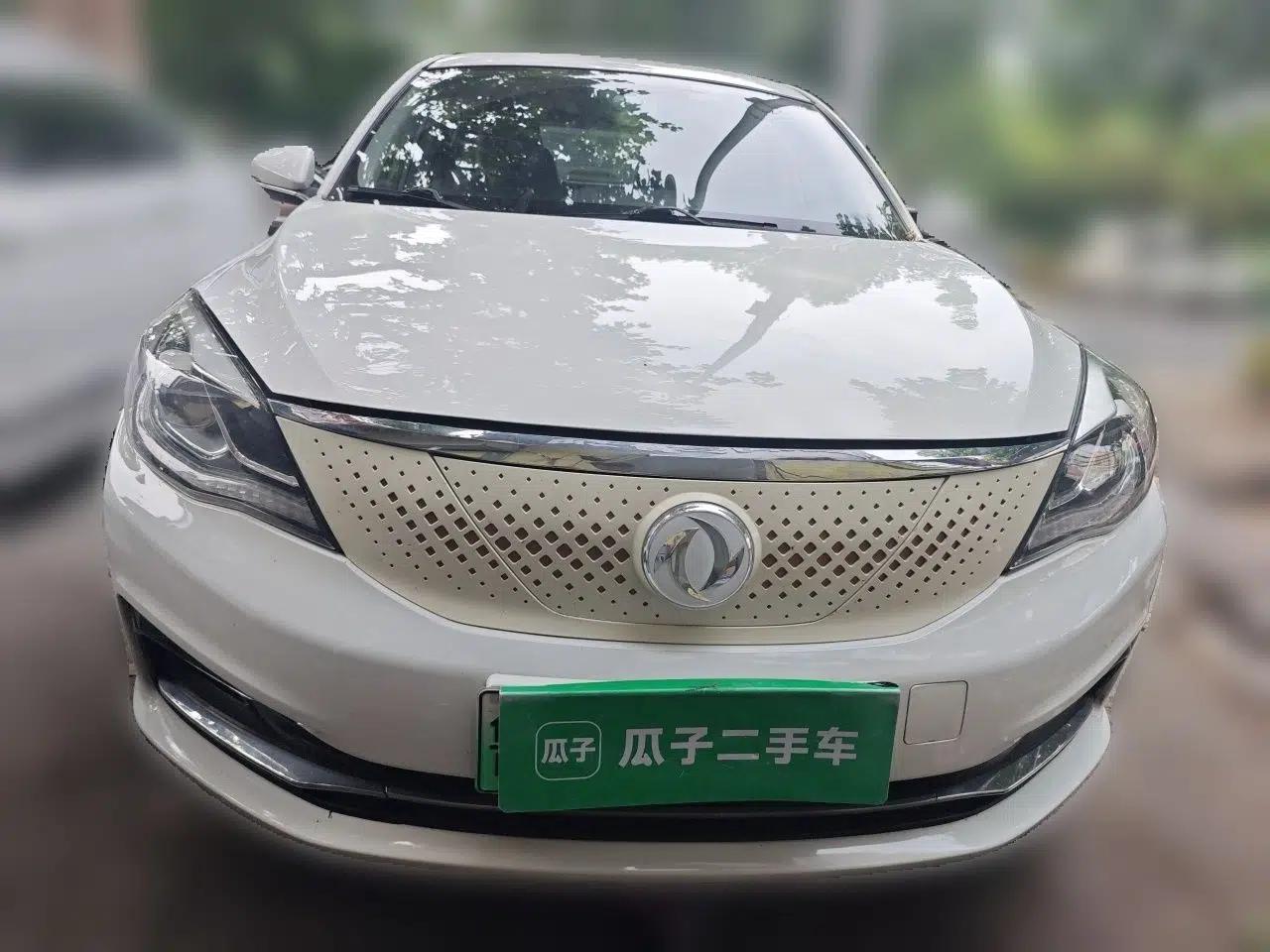 Dongfeng Aeolus E70 2021 Revised Version 500 Super Delight Edition — миниатюра 2