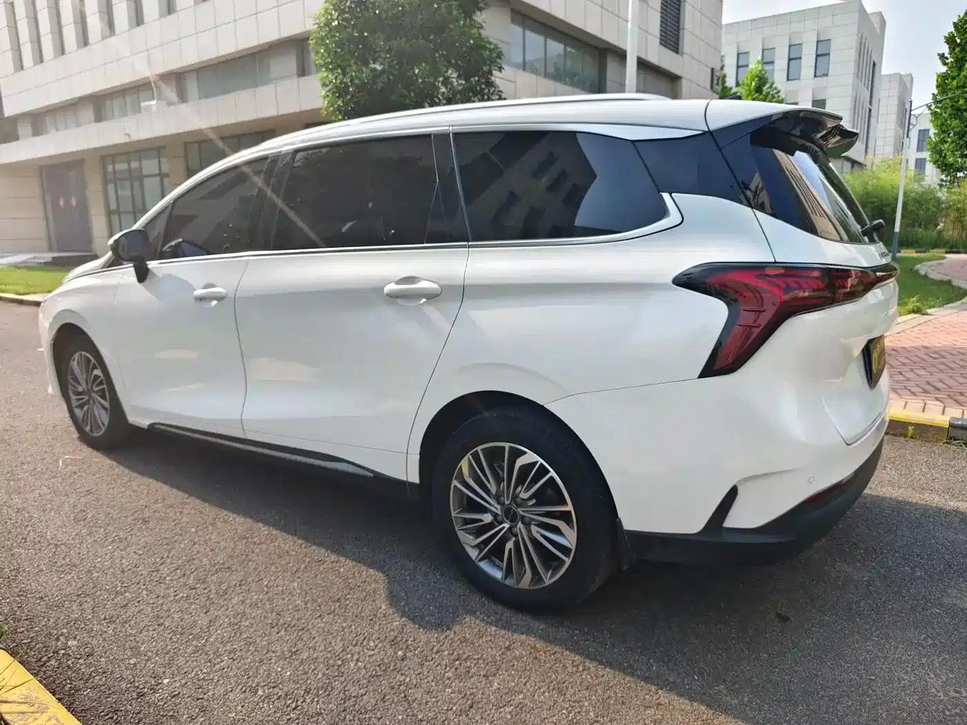 Fengxing Yacht 2024 1.5T DCT Ocean View Edition — миниатюра 4