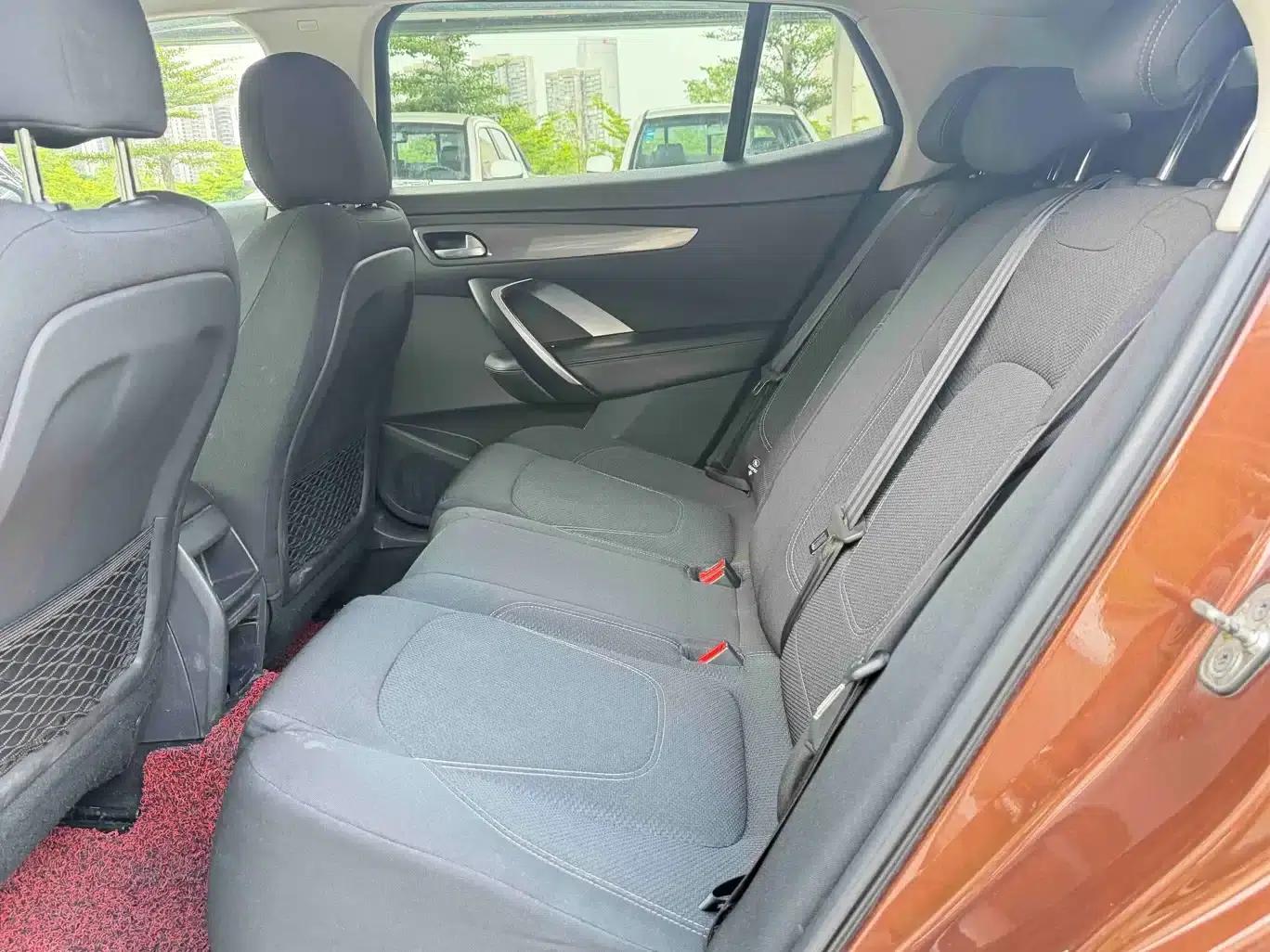 DS 6 2014 1.6T Comfort Edition THP160 — миниатюра 13