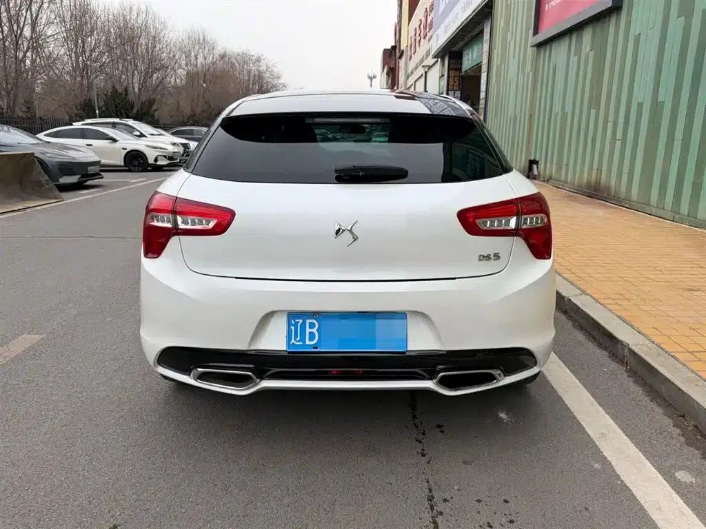 DS 5 2015 1.6T Luxury Edition THP160 — миниатюра 11
