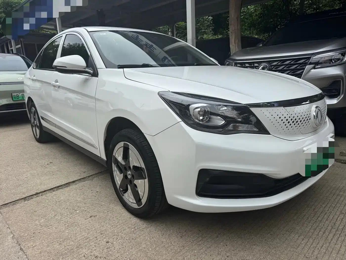 Dongfeng Fengshen E70 2023 Model 400H Battery Swapping Version — миниатюра 3