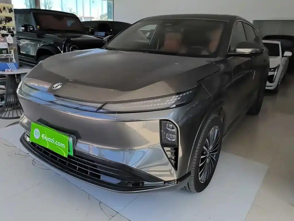 Dongfeng Fengshen L8 2025 Model 185KM Dream Edition — миниатюра 1