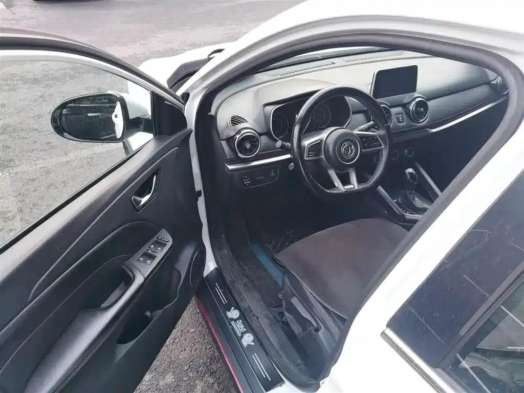 Fengguang 500 2021 Model 1.5L CVT Enjoy Edition — миниатюра 12