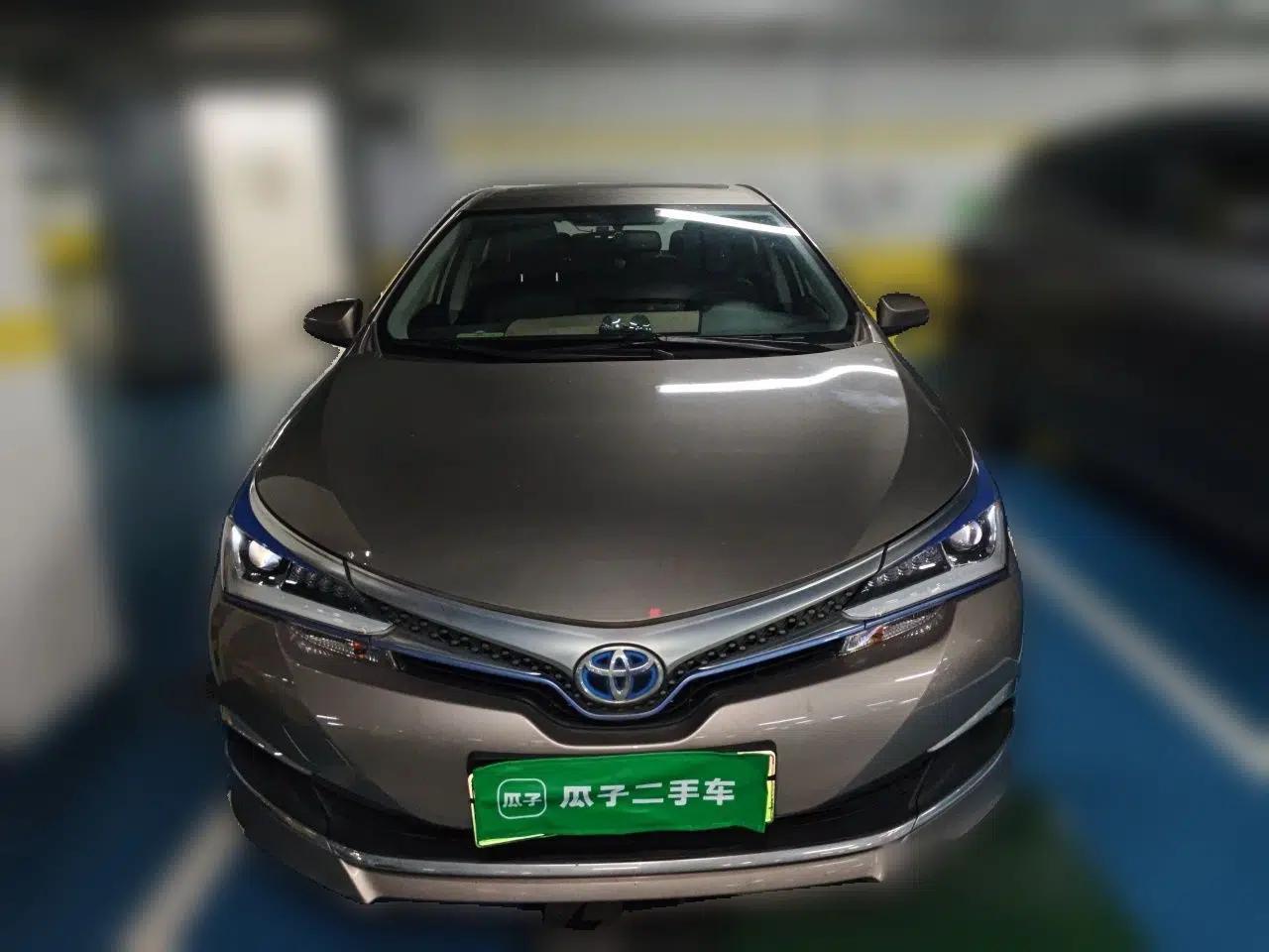 Toyota Corolla Hybrid E+ 2019 1.8L E-CVT Luxury Edition — миниатюра 2