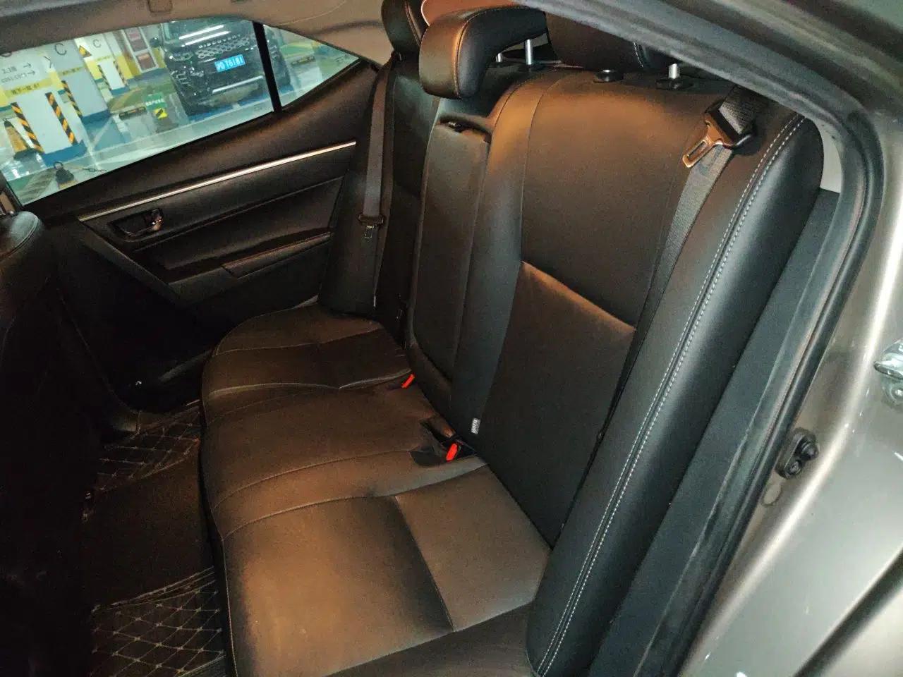 Toyota Corolla Hybrid E+ 2019 1.8L E-CVT Luxury Edition — миниатюра 17