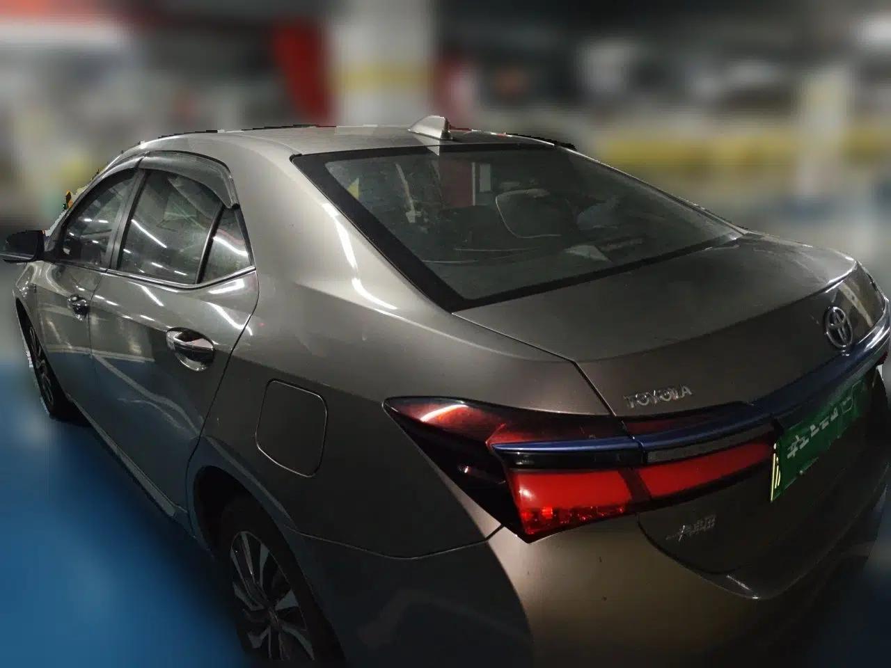 Toyota Corolla Hybrid E+ 2019 1.8L E-CVT Luxury Edition — миниатюра 4