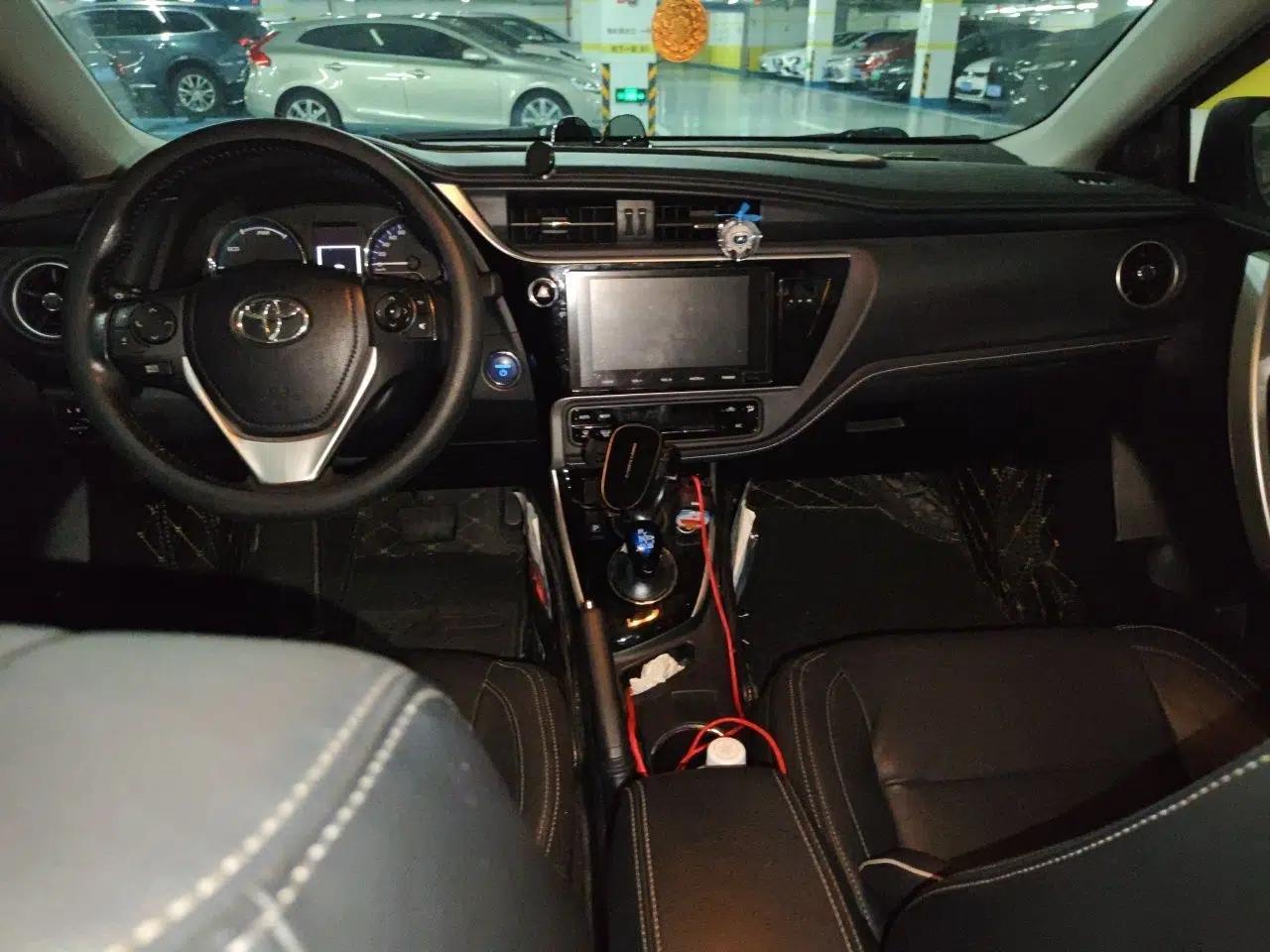 Toyota Corolla Hybrid E+ 2019 1.8L E-CVT Luxury Edition — миниатюра 9