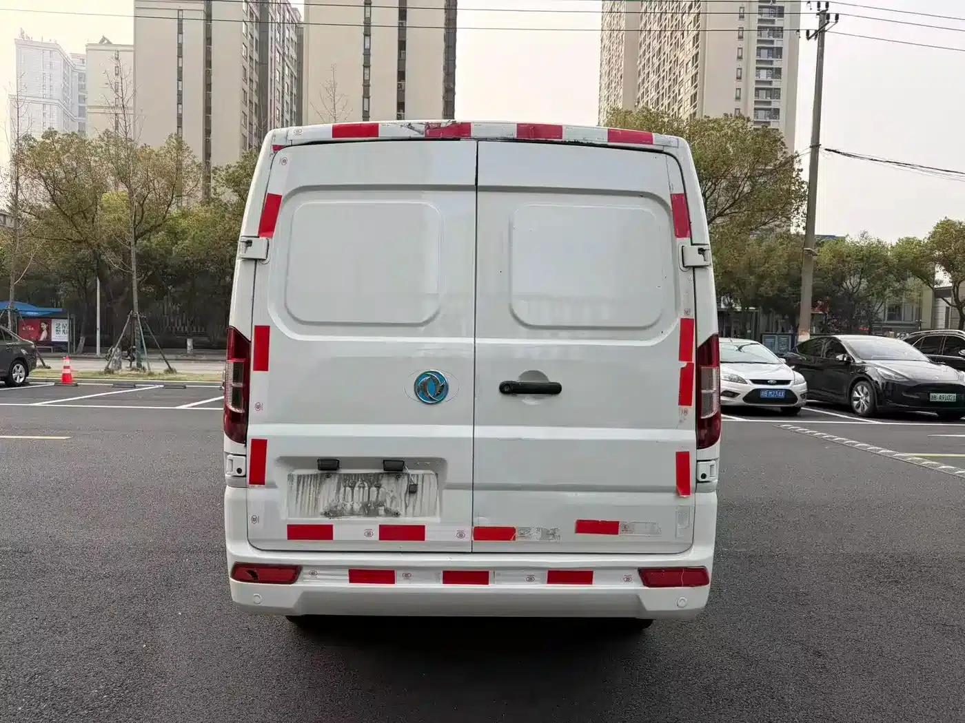 Yufeng EM26 2023 Standard Edition 41.472kWh Henan Lithium Power — миниатюра 7