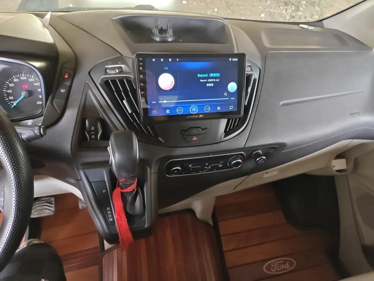 Ford Tourneo Custom 2017 2.0T Automatic Elite Version — миниатюра 13