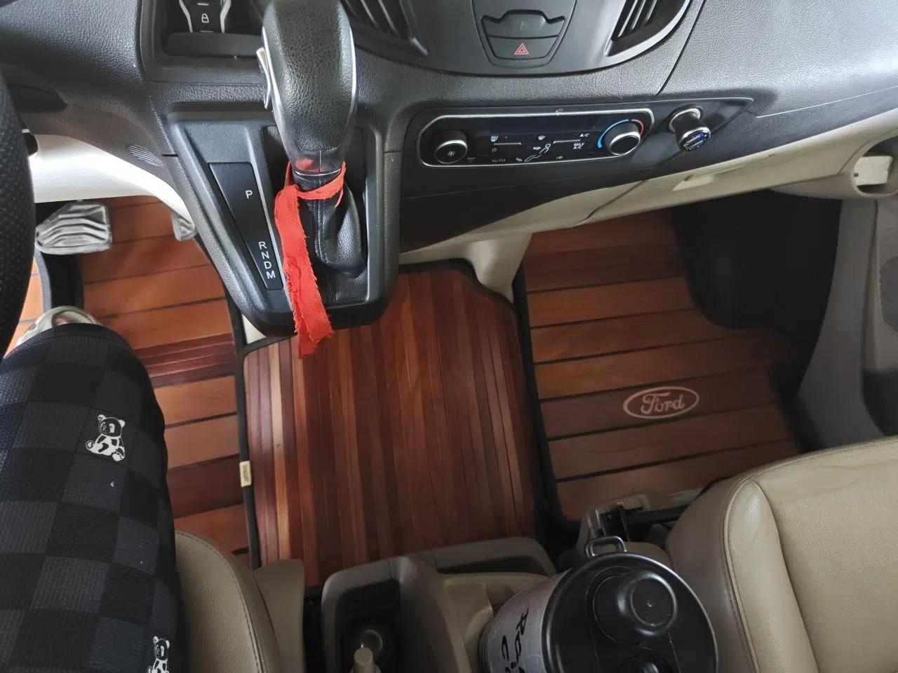 Ford Tourneo Custom 2017 2.0T Automatic Elite Version — миниатюра 14