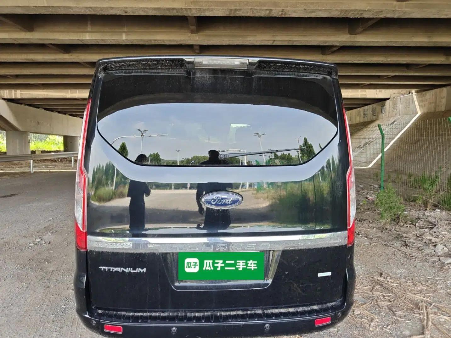 Ford Tourneo Custom 2017 2.0T Automatic Elite Version — миниатюра 19