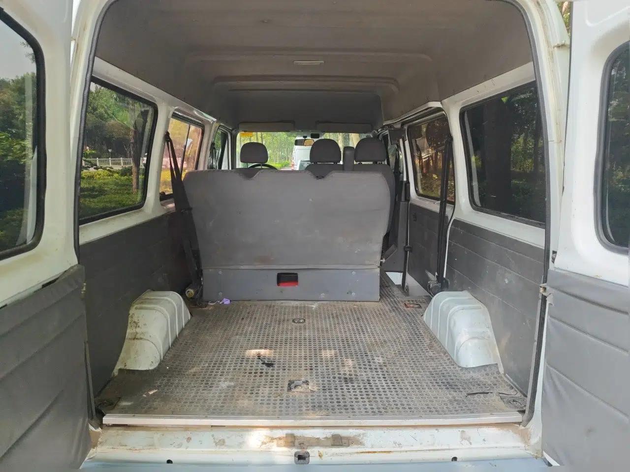 Ford Classic Transit 2013 2.8T Diesel Logistics Model with Short Wheelbase and Mid-Roof JX493ZLQ4 — миниатюра 19