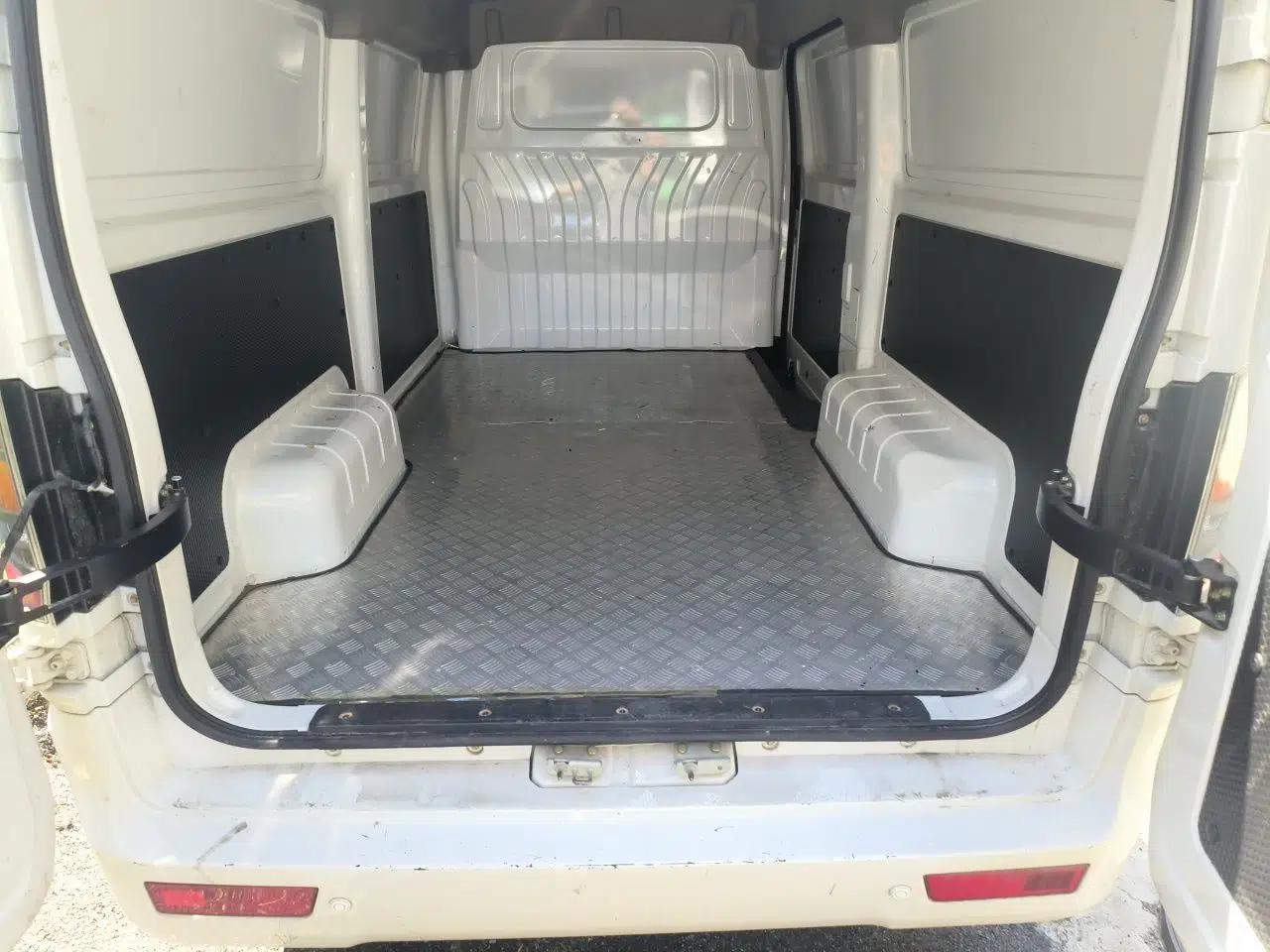 Foton Skyworth EV6 2023 Fast and Slow Charging Version — миниатюра 18