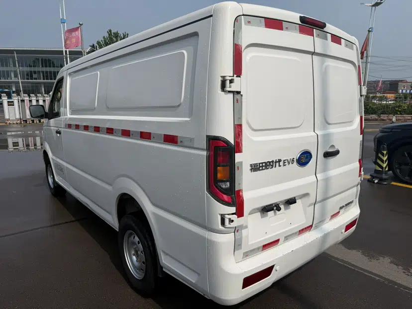 Foton Skyworth EV6 2023 Fast and Slow Charging Version — миниатюра 4