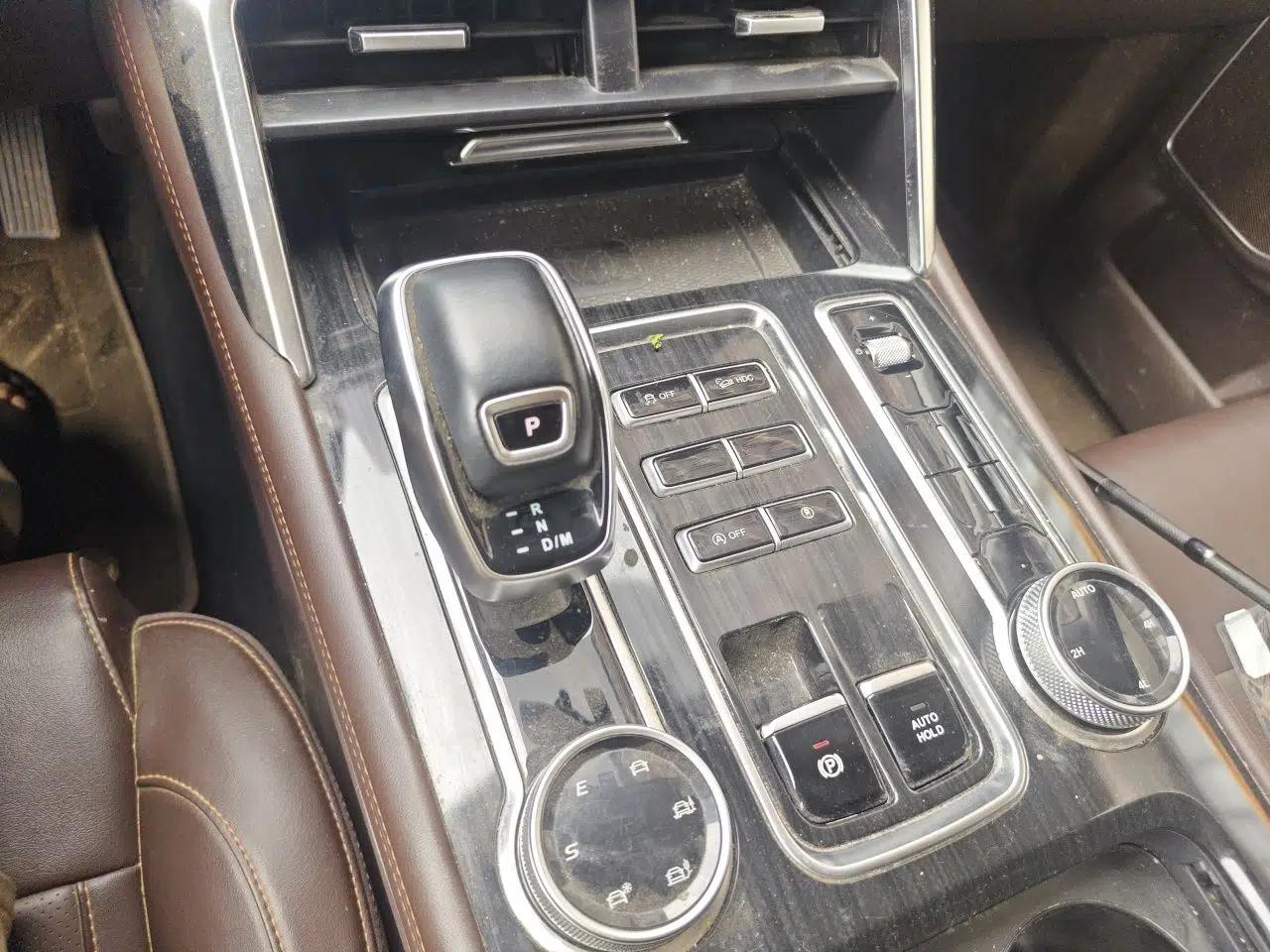 Foton Mars 2023 Mars 9 2.0T Diesel Automatic 4x4 Standard-Wheel Luxury Edition — миниатюра 14