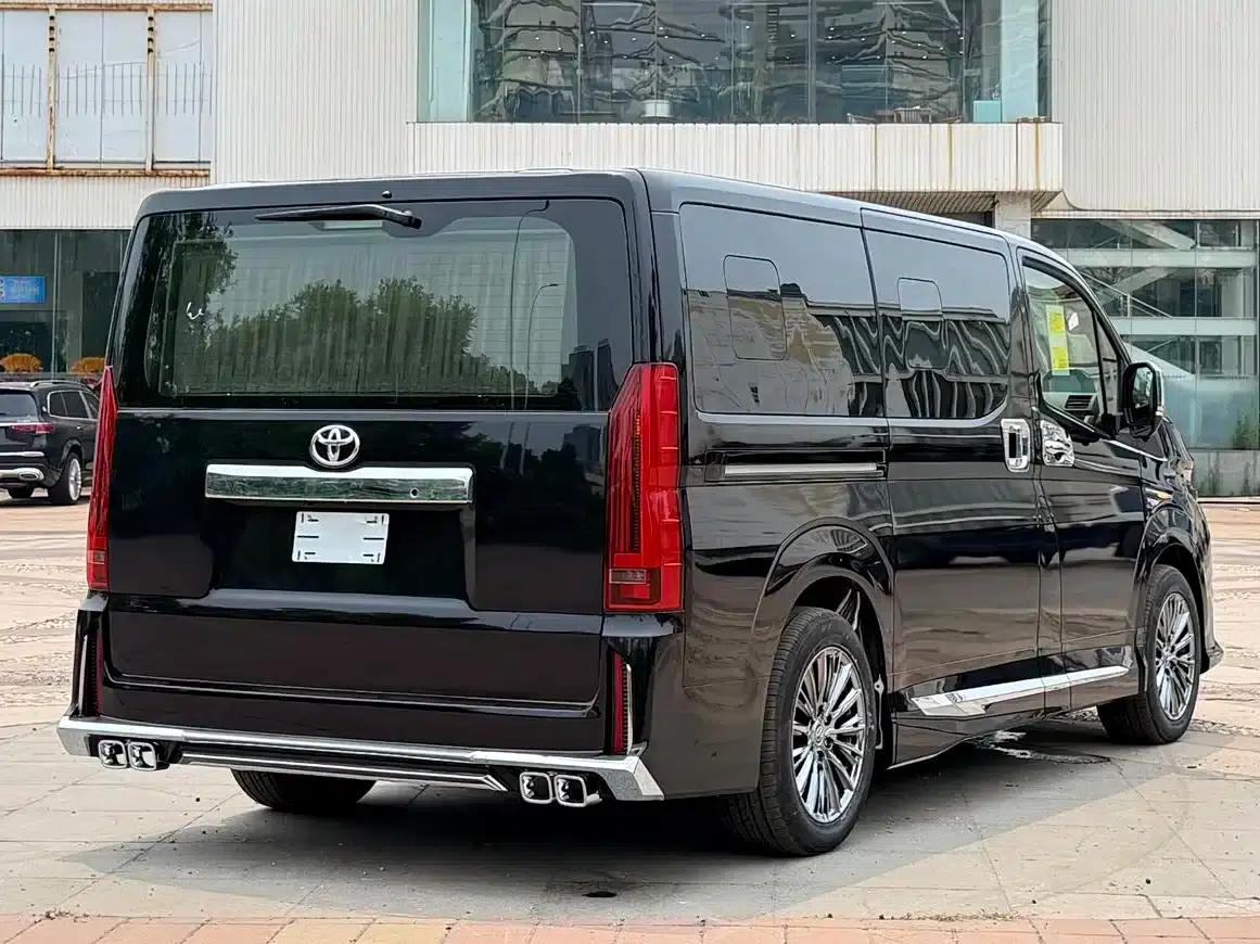 2026 HIACE 3.5L Automatic — миниатюра 4