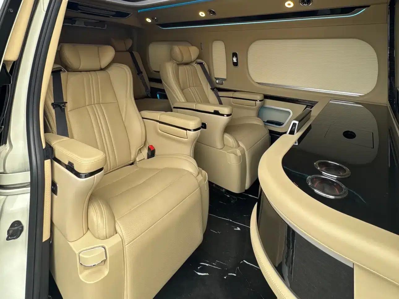 2023 HIACE 3.5L Automatic — миниатюра 13