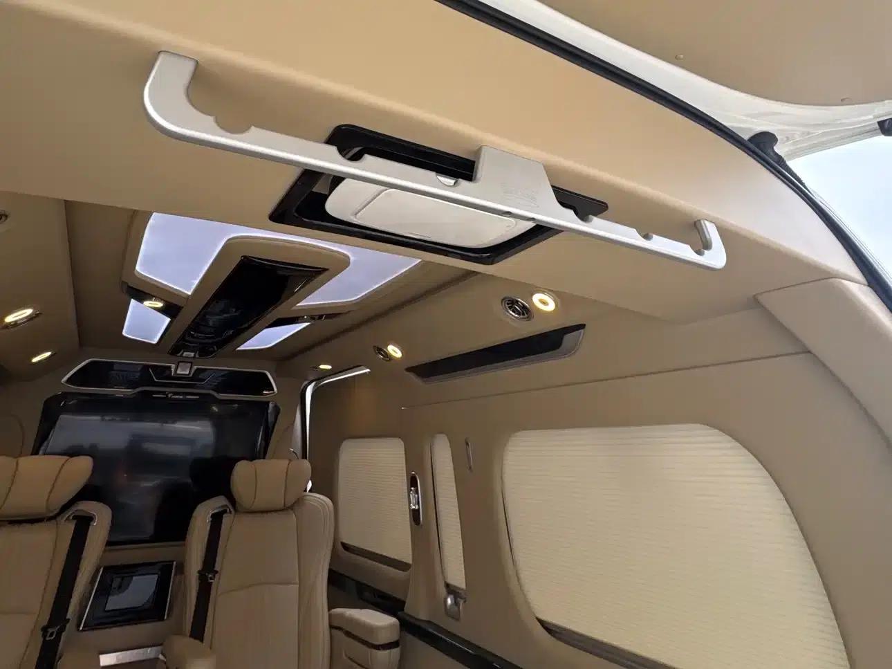 2023 HIACE 3.5L Automatic — миниатюра 21