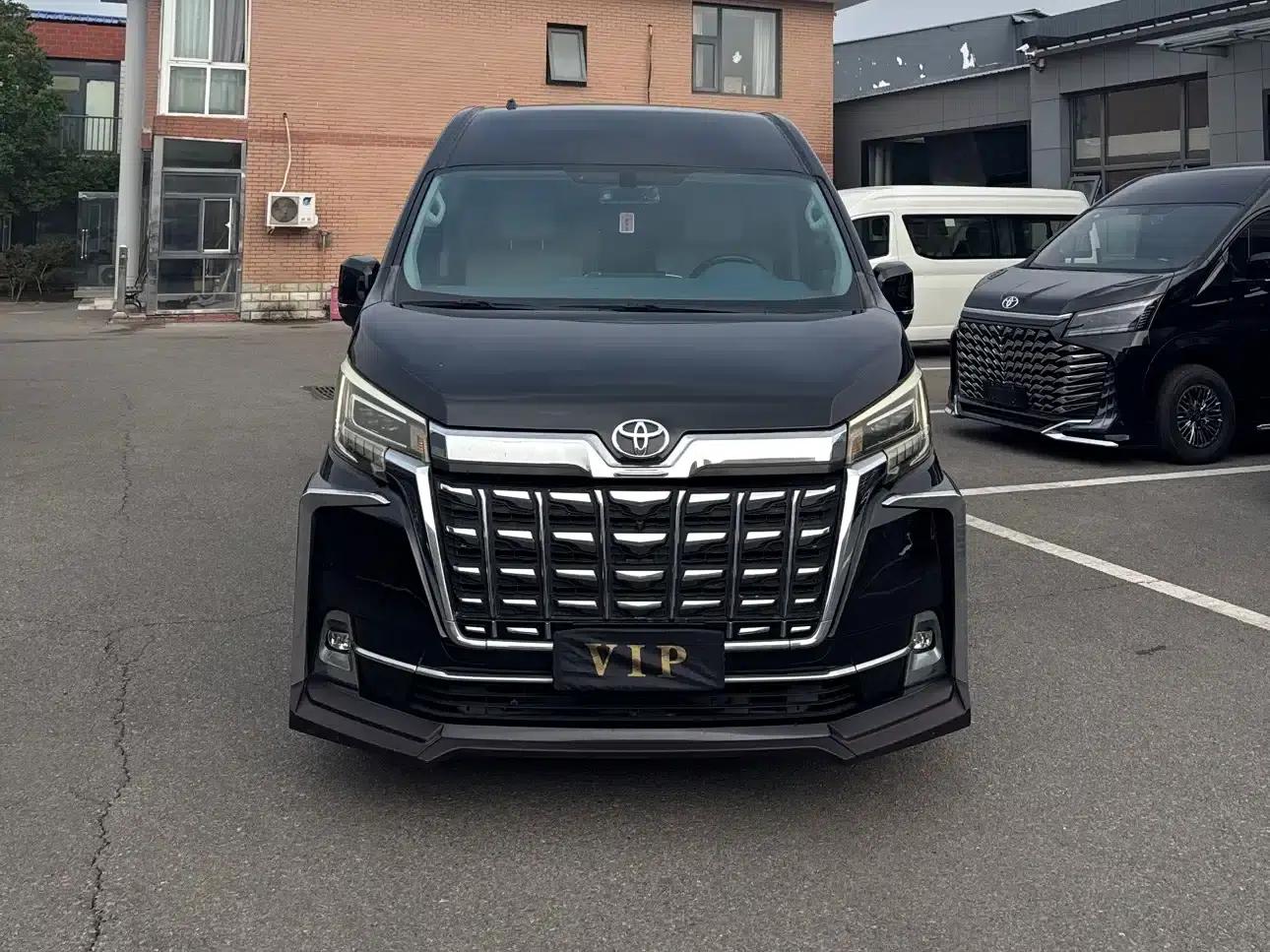 2023 HIACE 3.5L Automatic — миниатюра 2