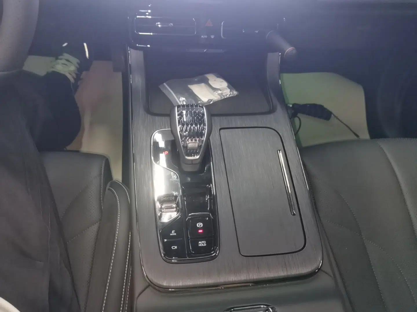 GAC Trumpchi ES9 2024 PHEV 143km Pro+ — миниатюра 16