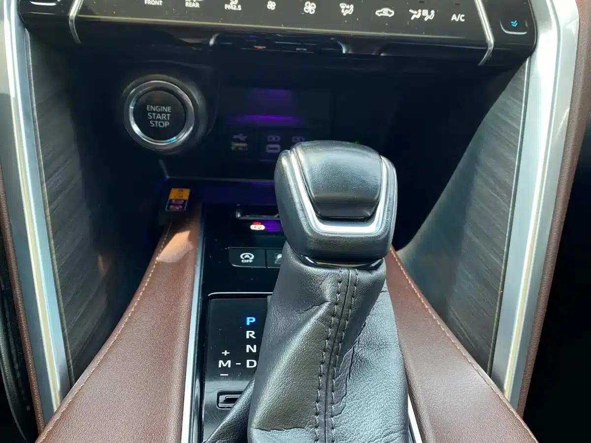 HARRIER 2024 2.0L CVT 2WD Premium Edition — миниатюра 16