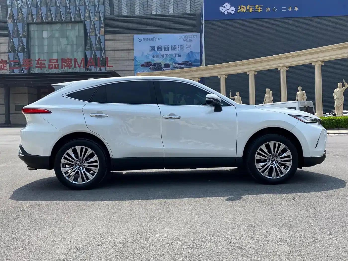 HARRIER 2024 2.0L CVT 2WD Premium Edition — миниатюра 5