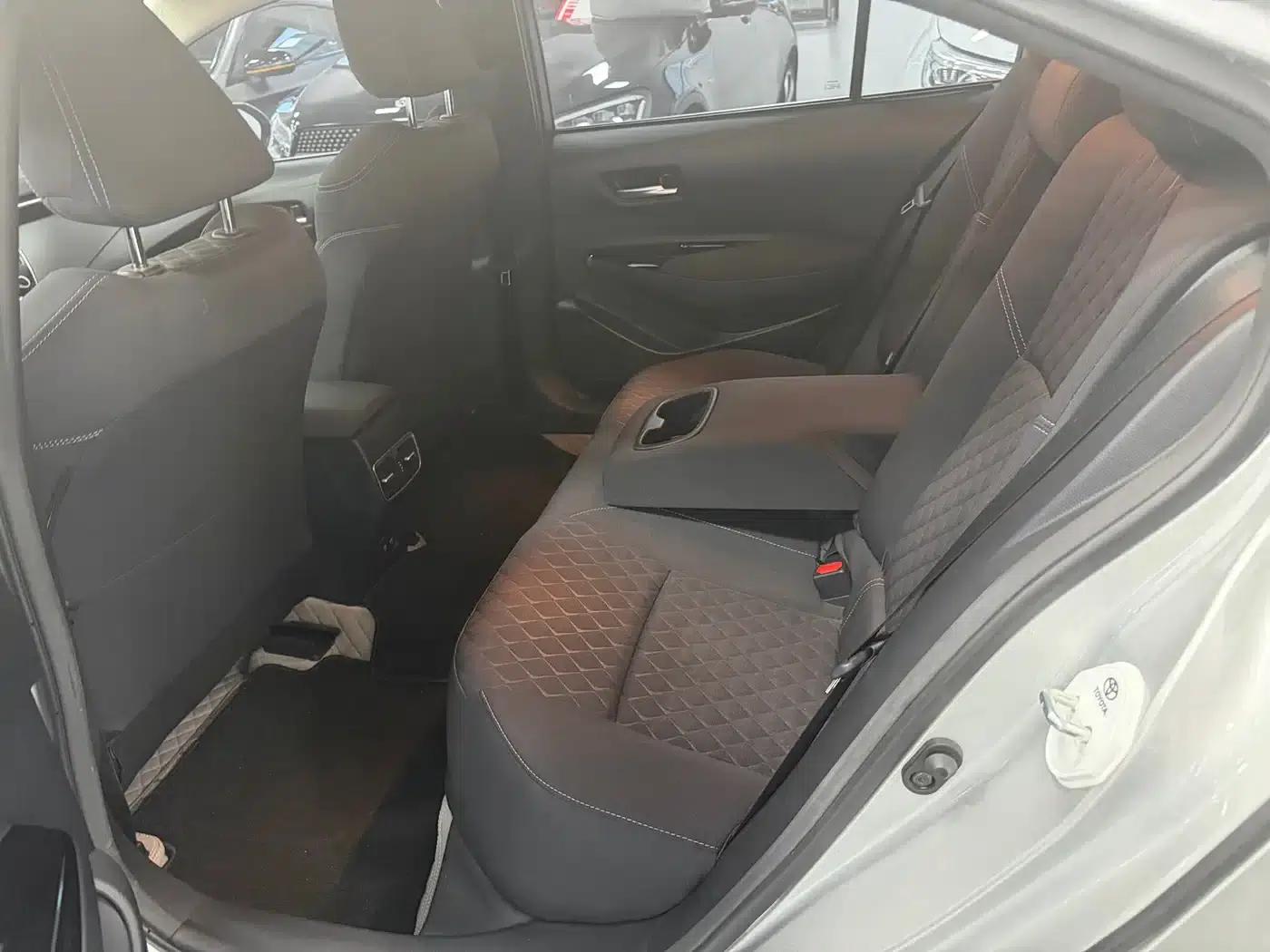 2022 Avalon 2.0L Premium Edition — миниатюра 6