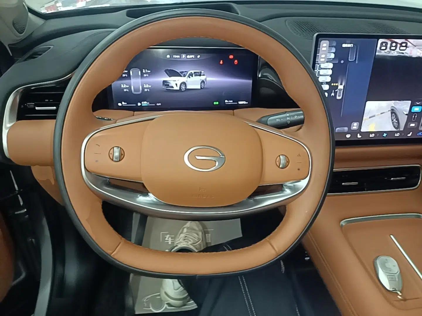 GAC Trumpchi S9 2025 Model Qiankun Ultra 6-Seater — миниатюра 13